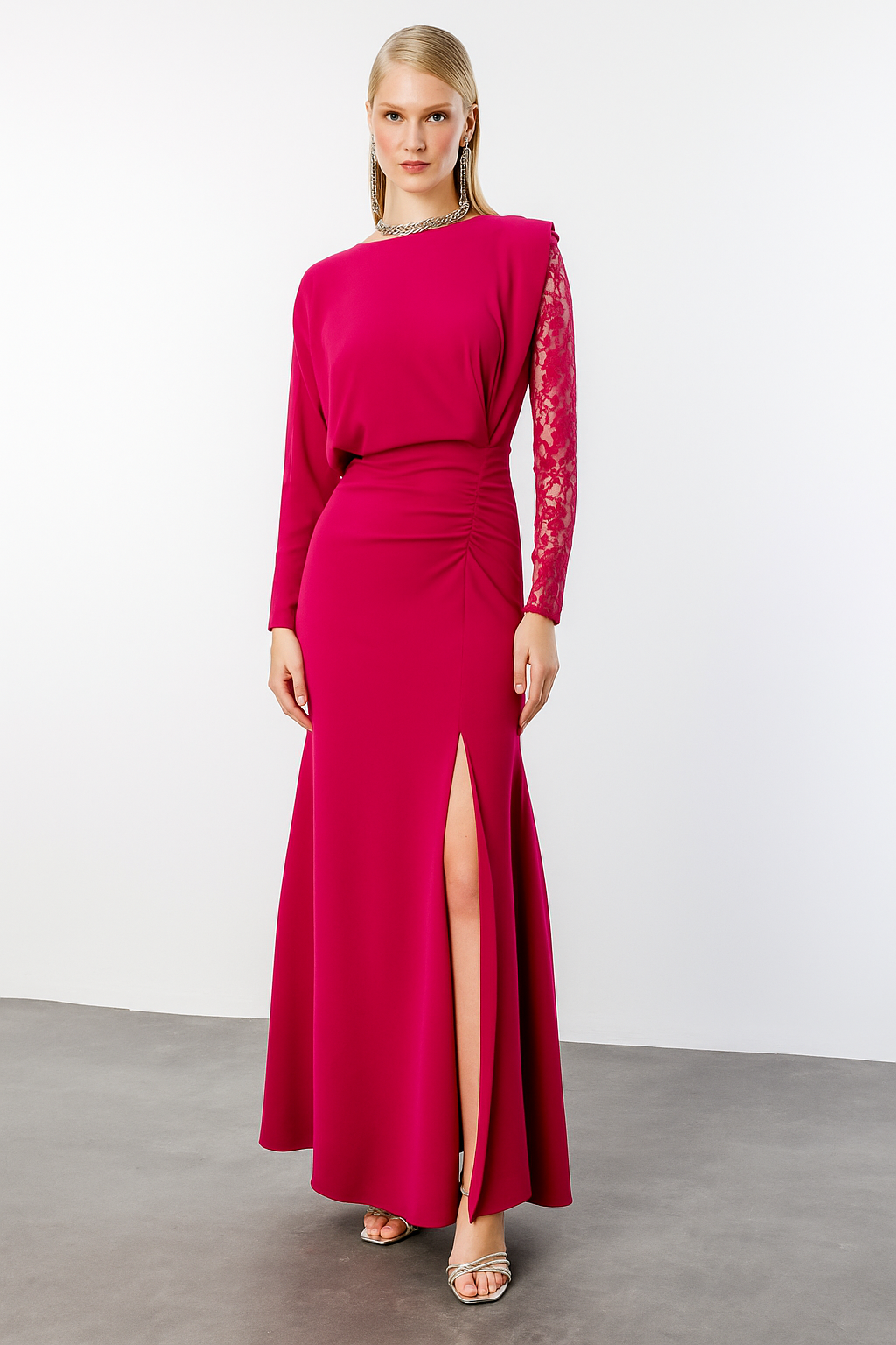Dantel Kol Krep Yırtmaçlı Elbise FUŞYA