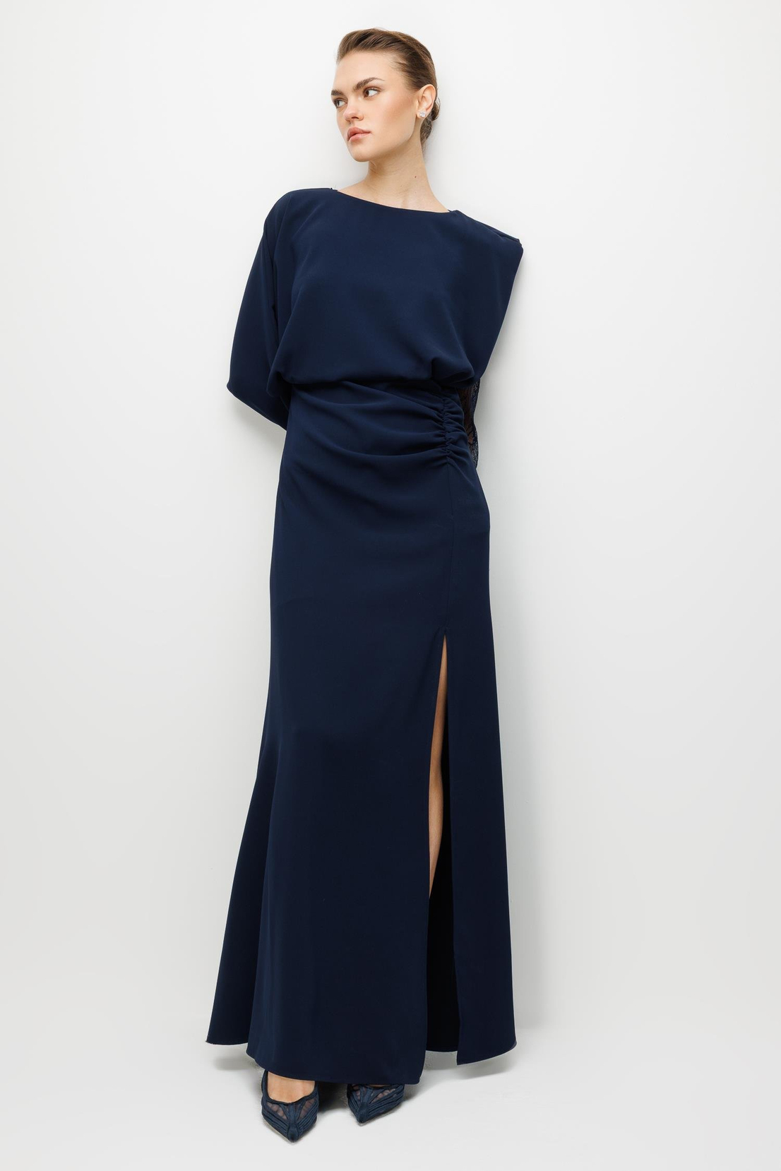 Dantel Kol Krep Yırtmaçlı Elbise LACİVERT