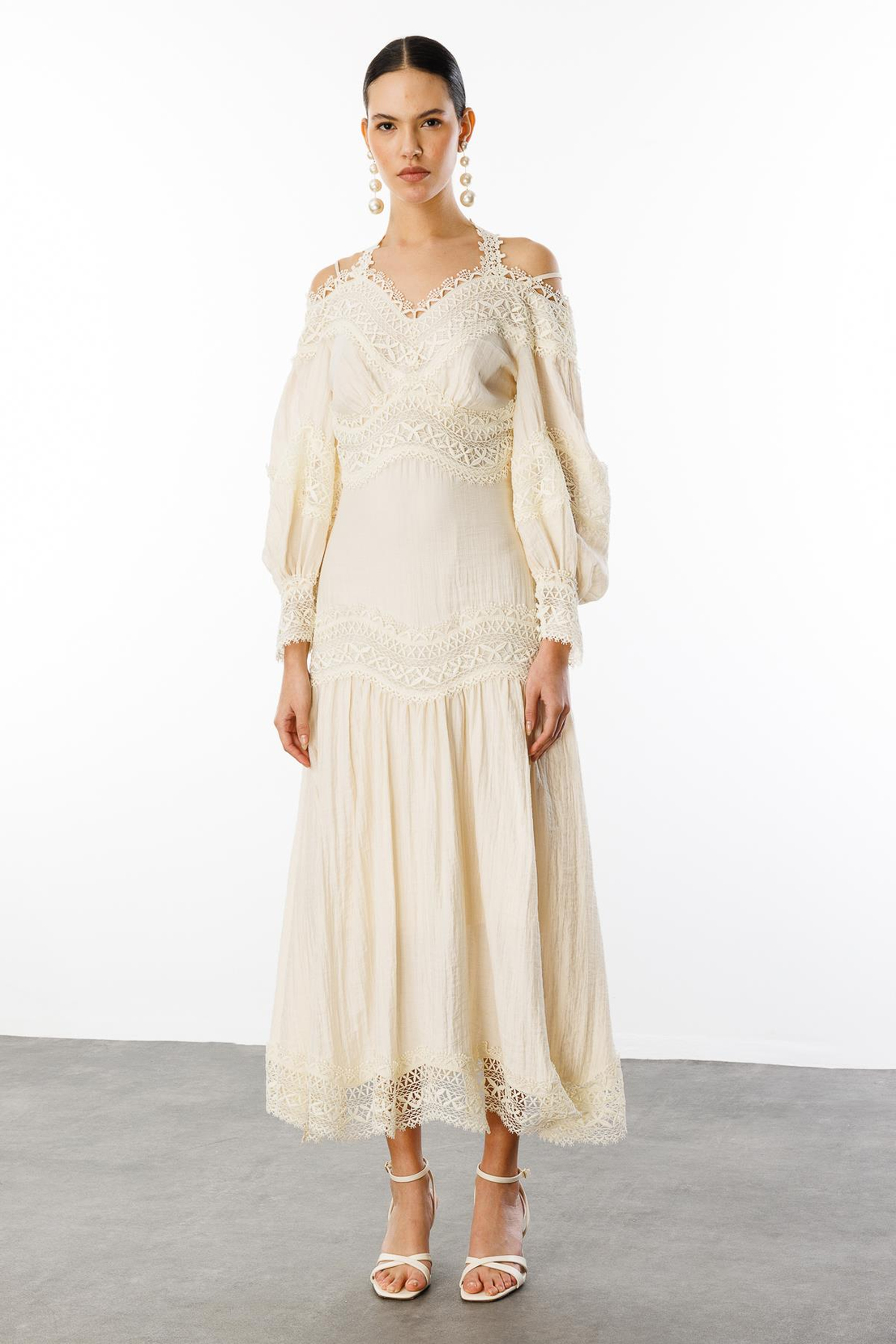 Dantel Şeritli Boyundan Bağlama Detaylı Elbise EKRU