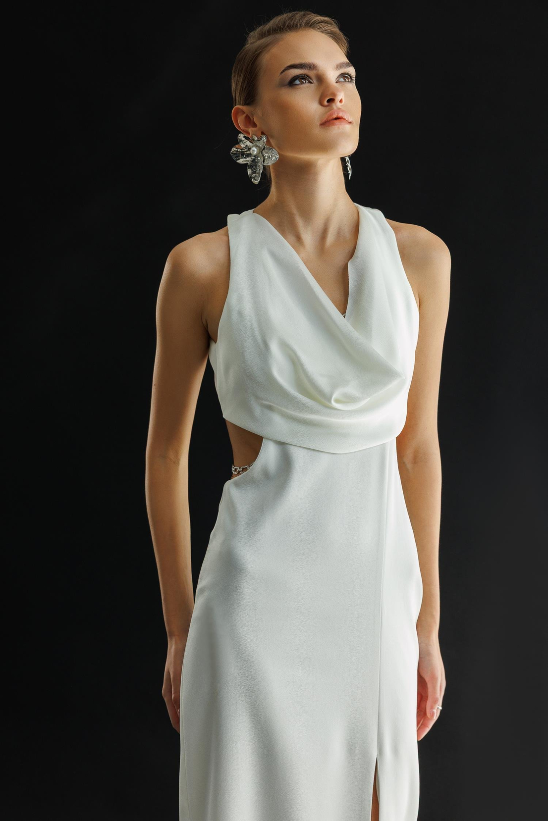 Degaje Detay Zincirli Maxi Boy Abiye EKRU