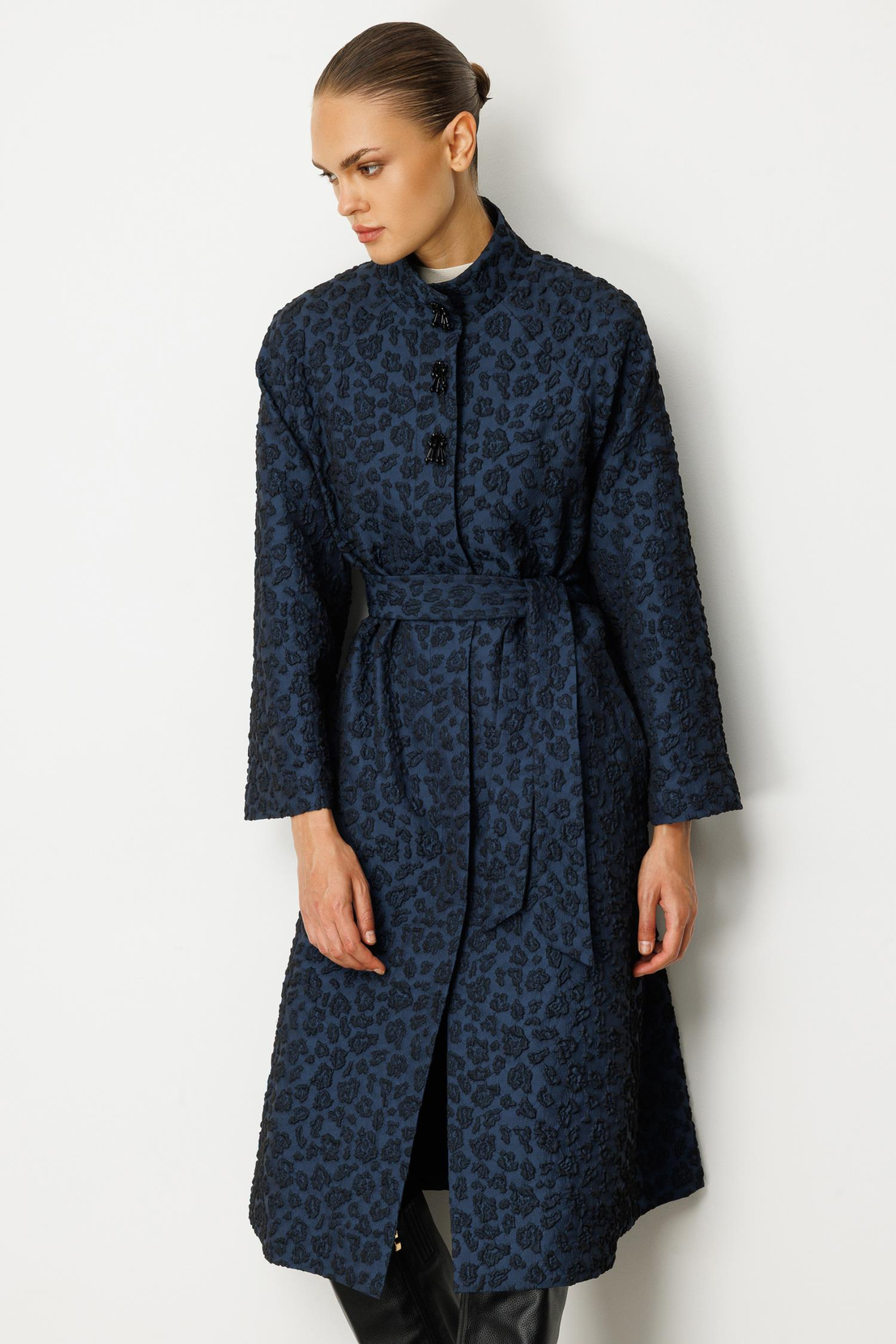 Dik Yaka Dokulu Kumaş Kap LACİVERT