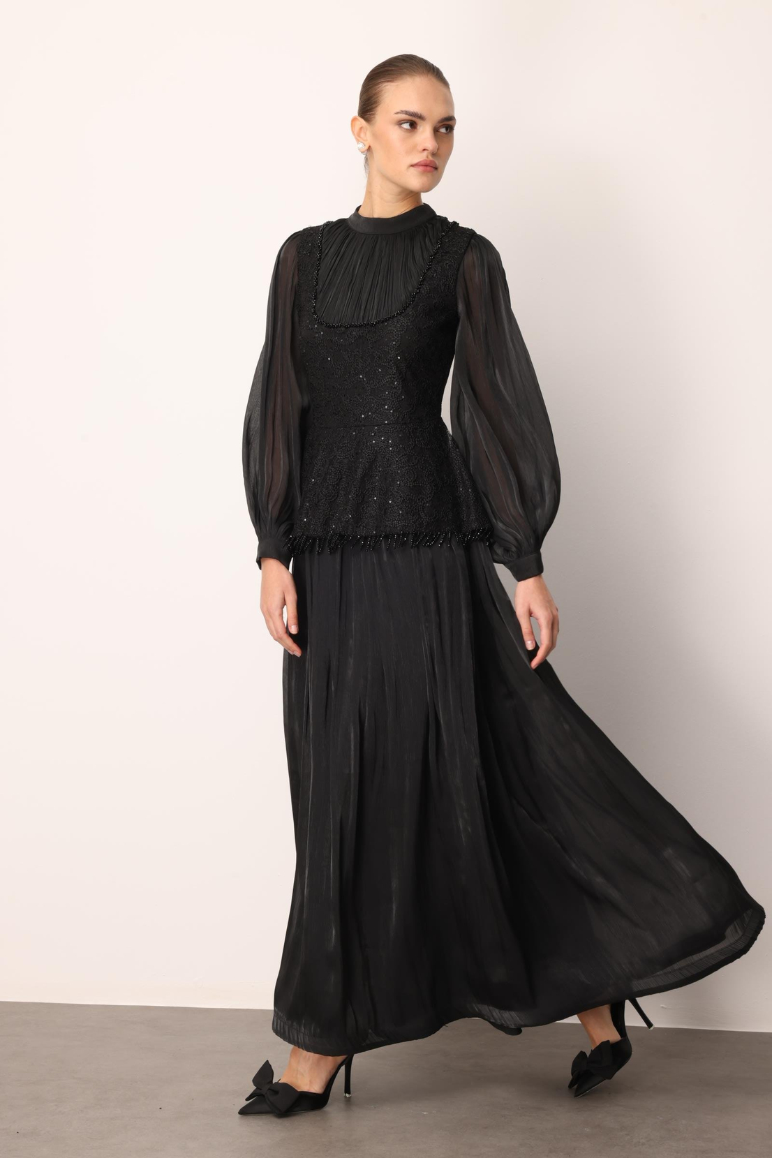 Drape İşlemeli Elbise SİYAH