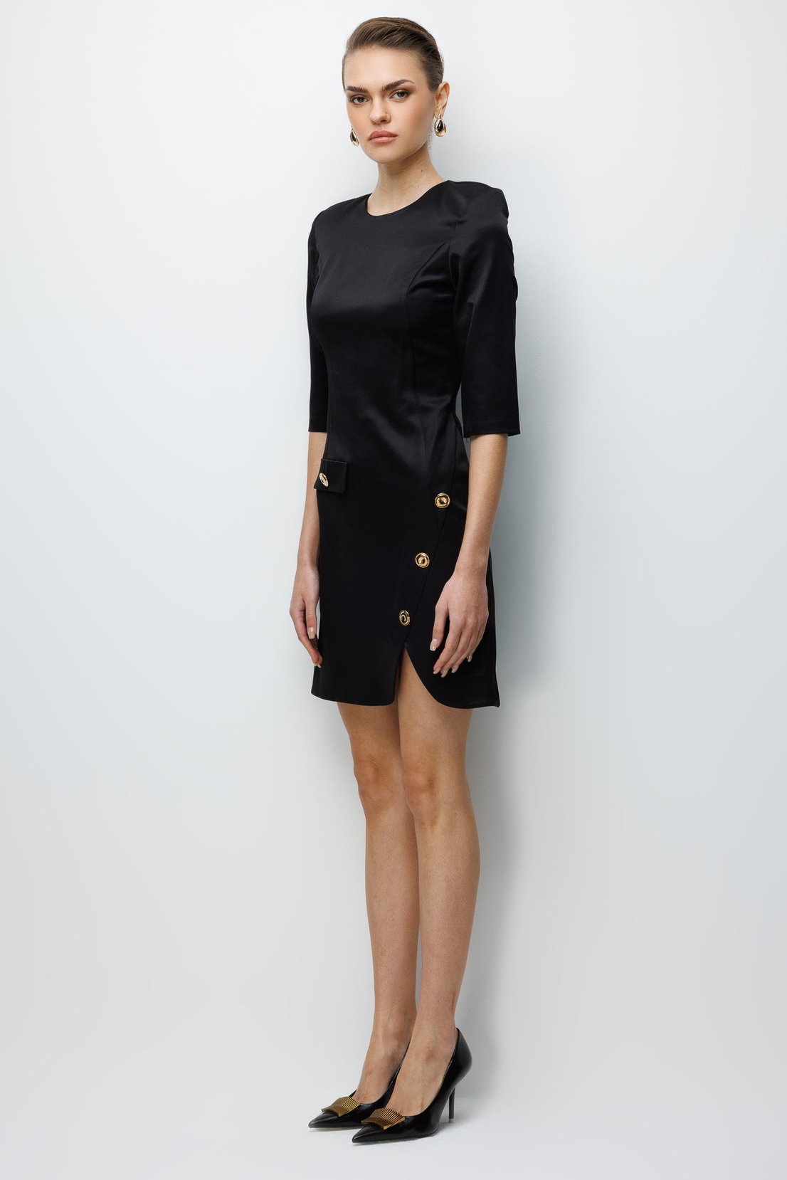 Eteği Aksesuar Detaylı Truvakar Kol Mini Elbise SİYAH