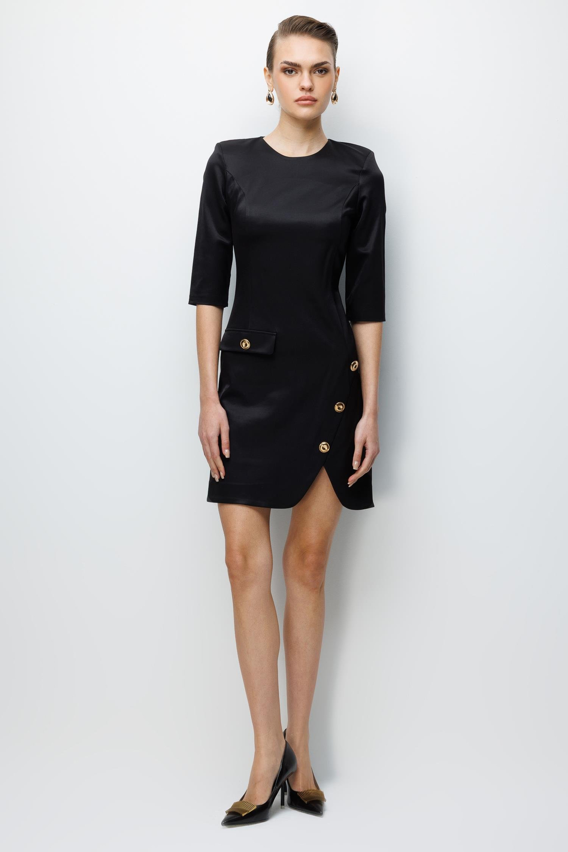 Eteği Aksesuar Detaylı Truvakar Kol Mini Elbise SİYAH