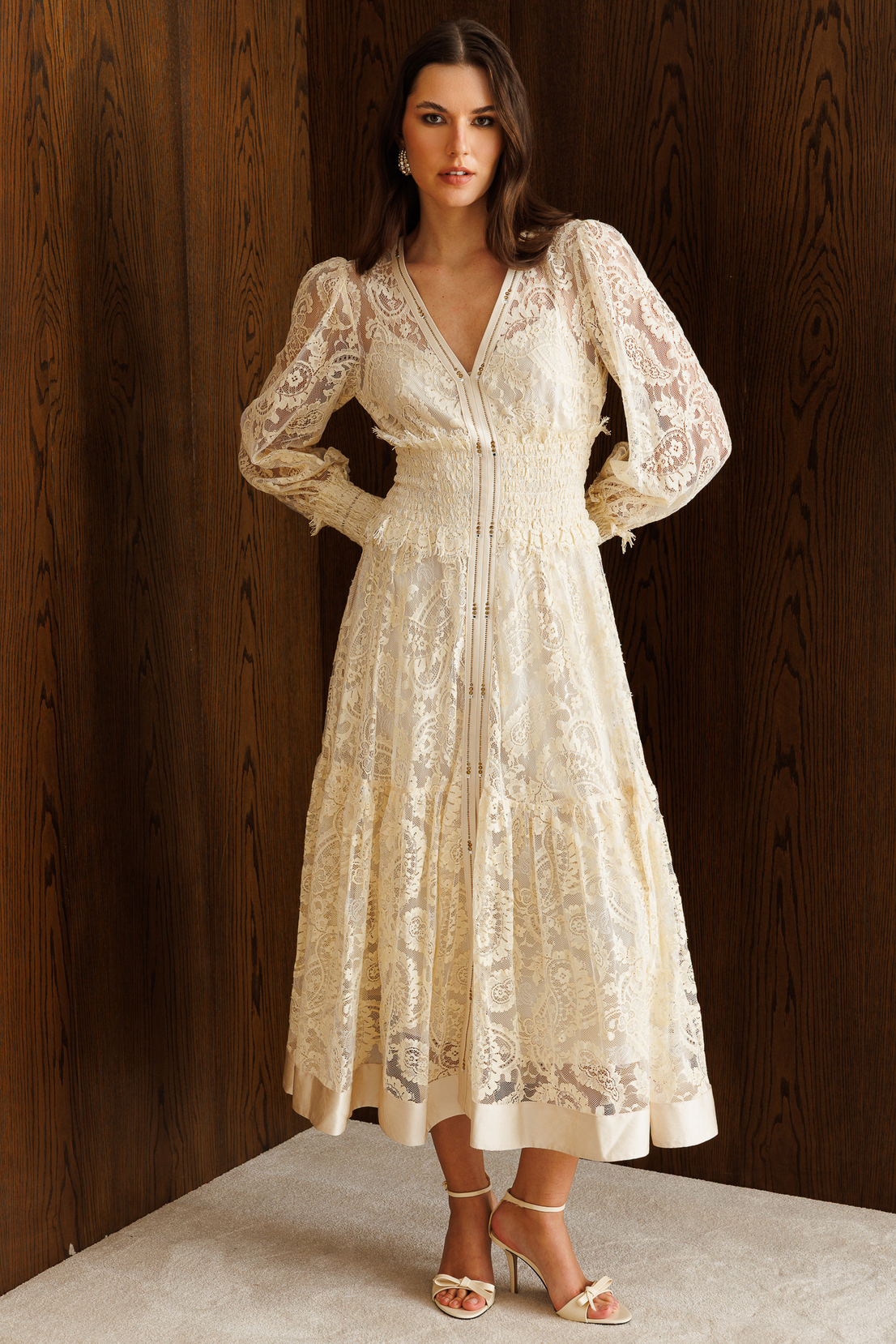Floral Dantel Detaylı V Yaka Elbise EKRU