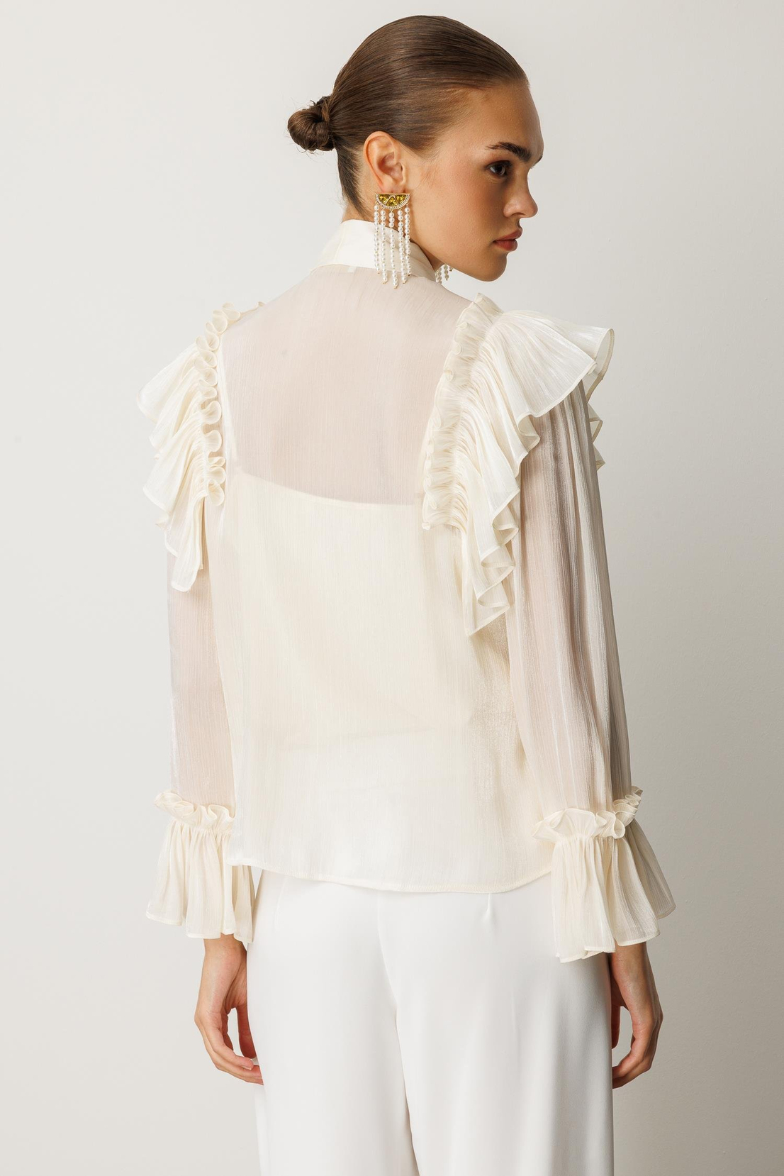 Fular Detaylı Organze Bluz EKRU