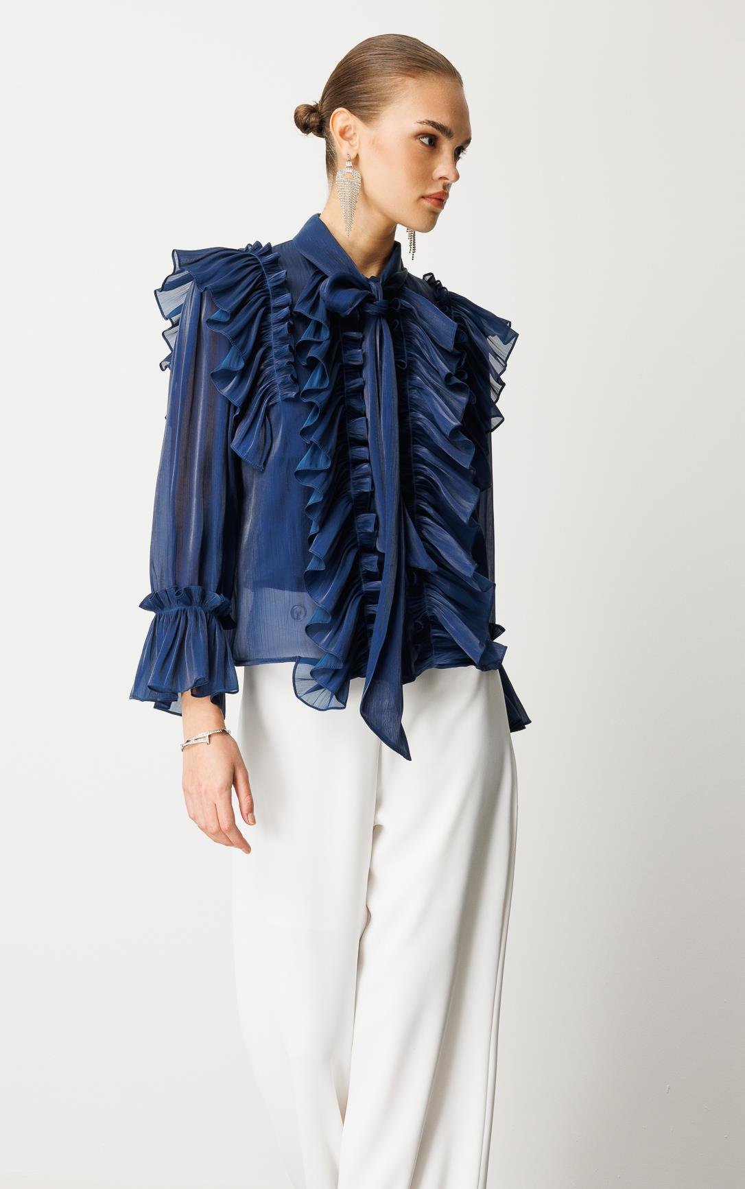 Fular Detaylı Organze Bluz LACİVERT
