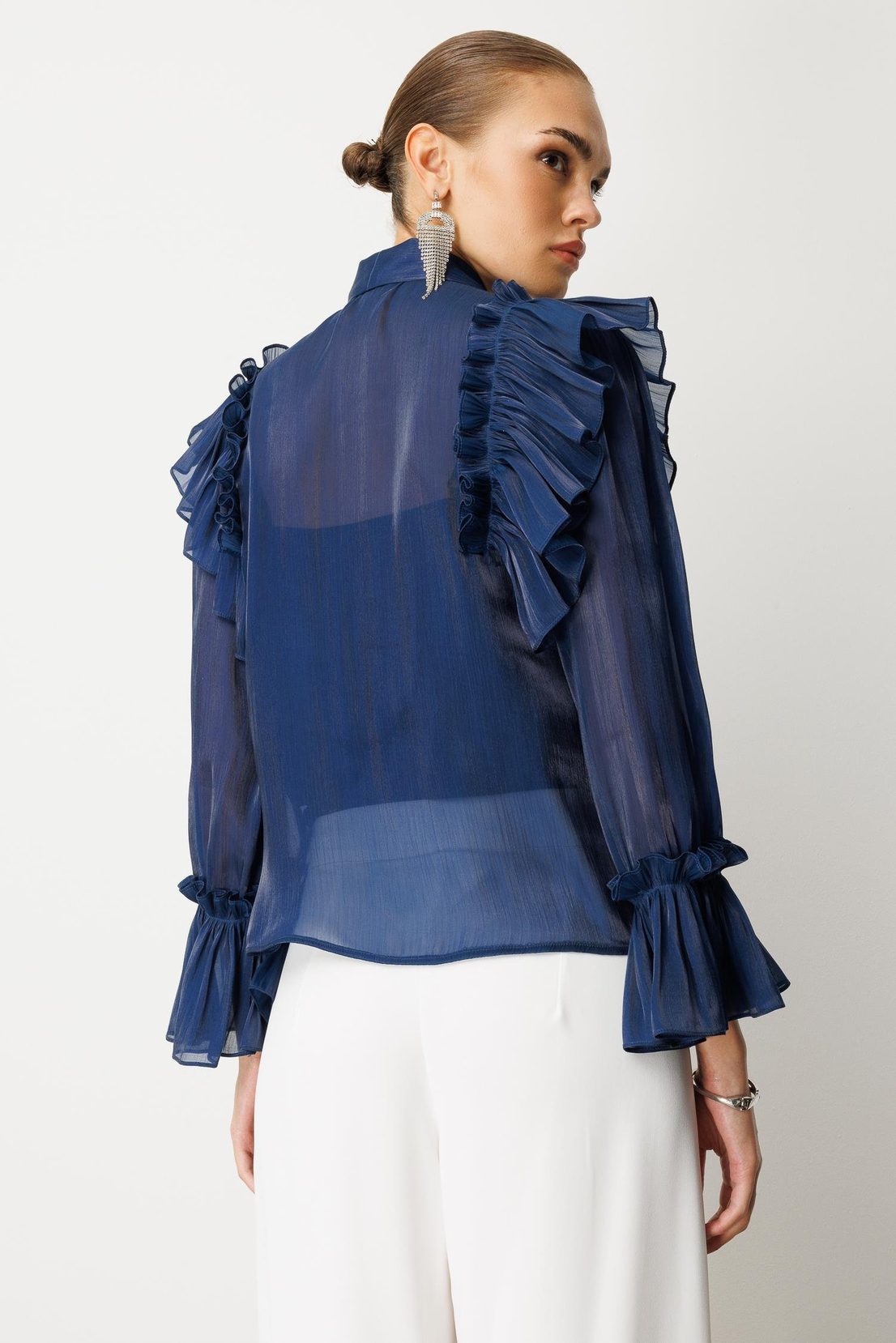 Fular Detaylı Organze Bluz LACİVERT