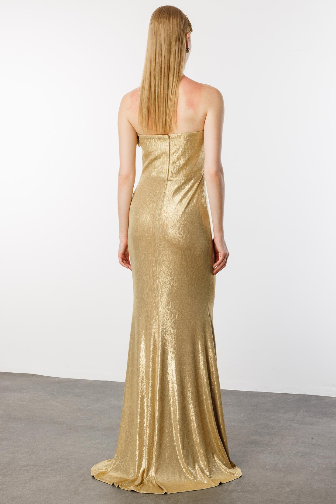 Göğsü Silindir İşlemeli Straplez Elbise GOLD