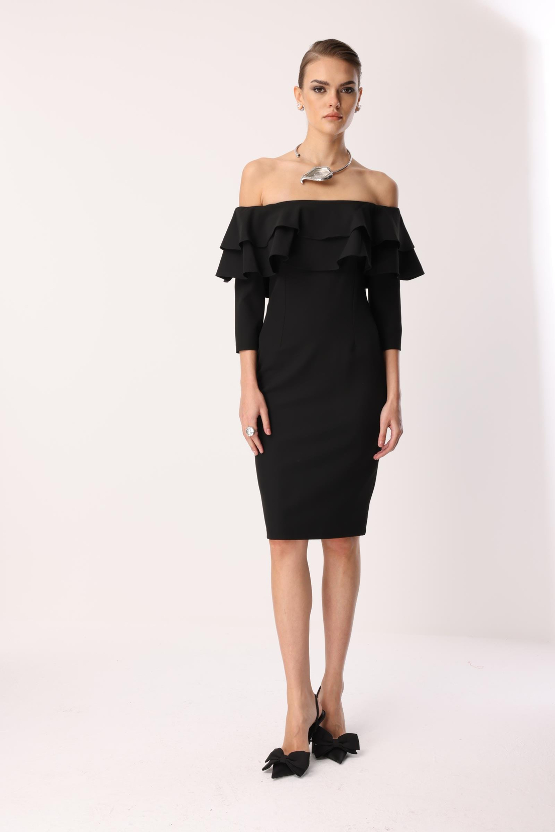 Göğüs Volan Detaylı Elbise SİYAH