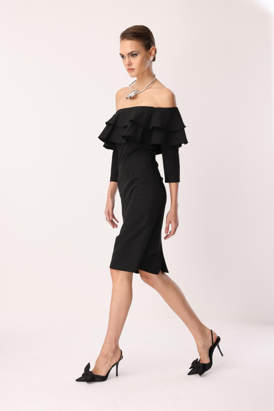 Göğüs Volan Detaylı Elbise SİYAH