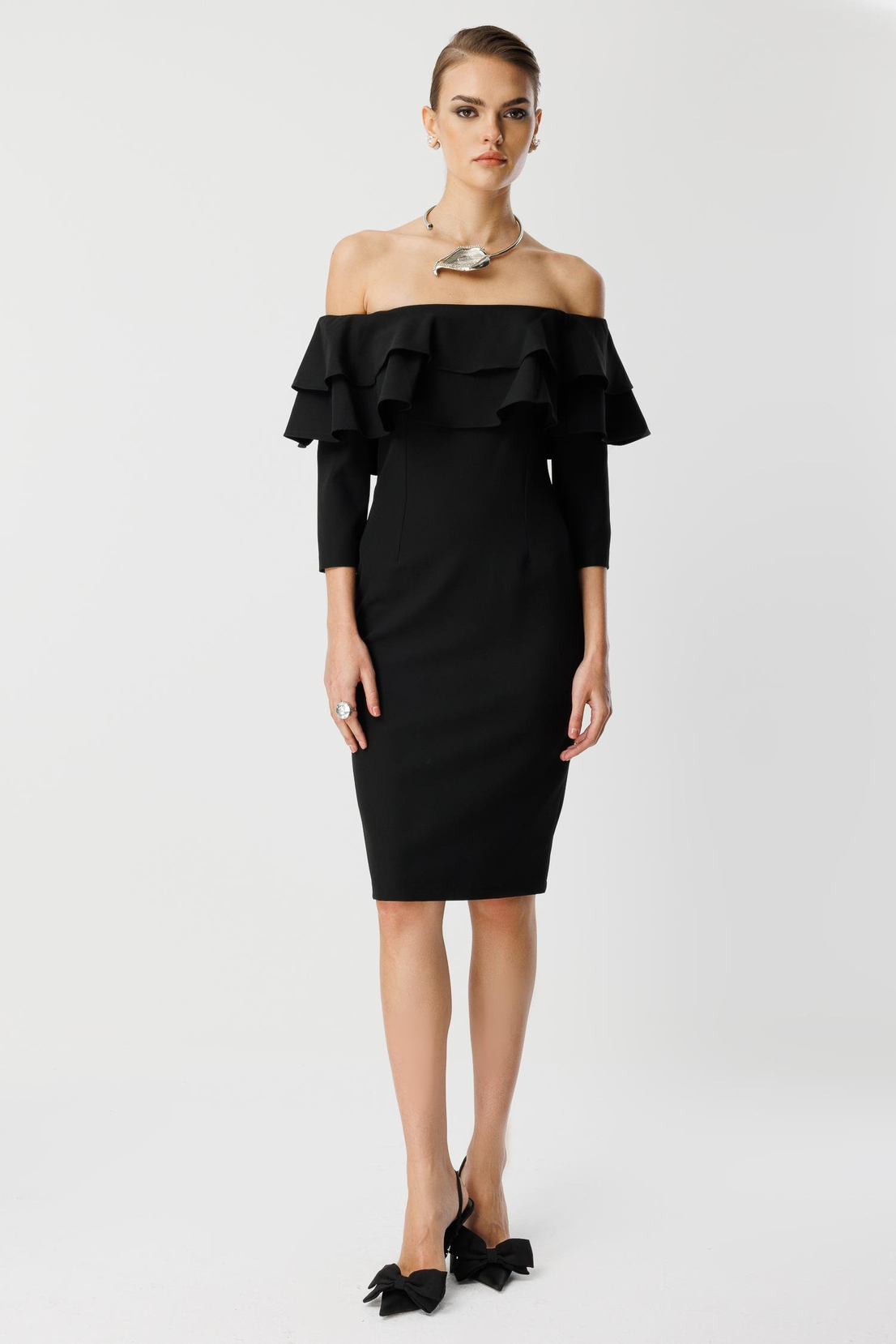 Göğüs Volan Detaylı Elbise SİYAH