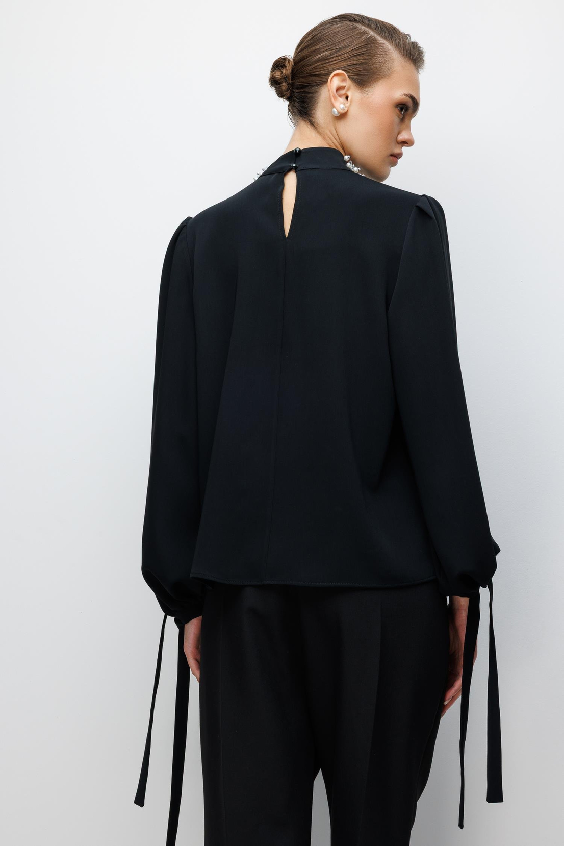 İnci İşlemeli Bluz SİYAH