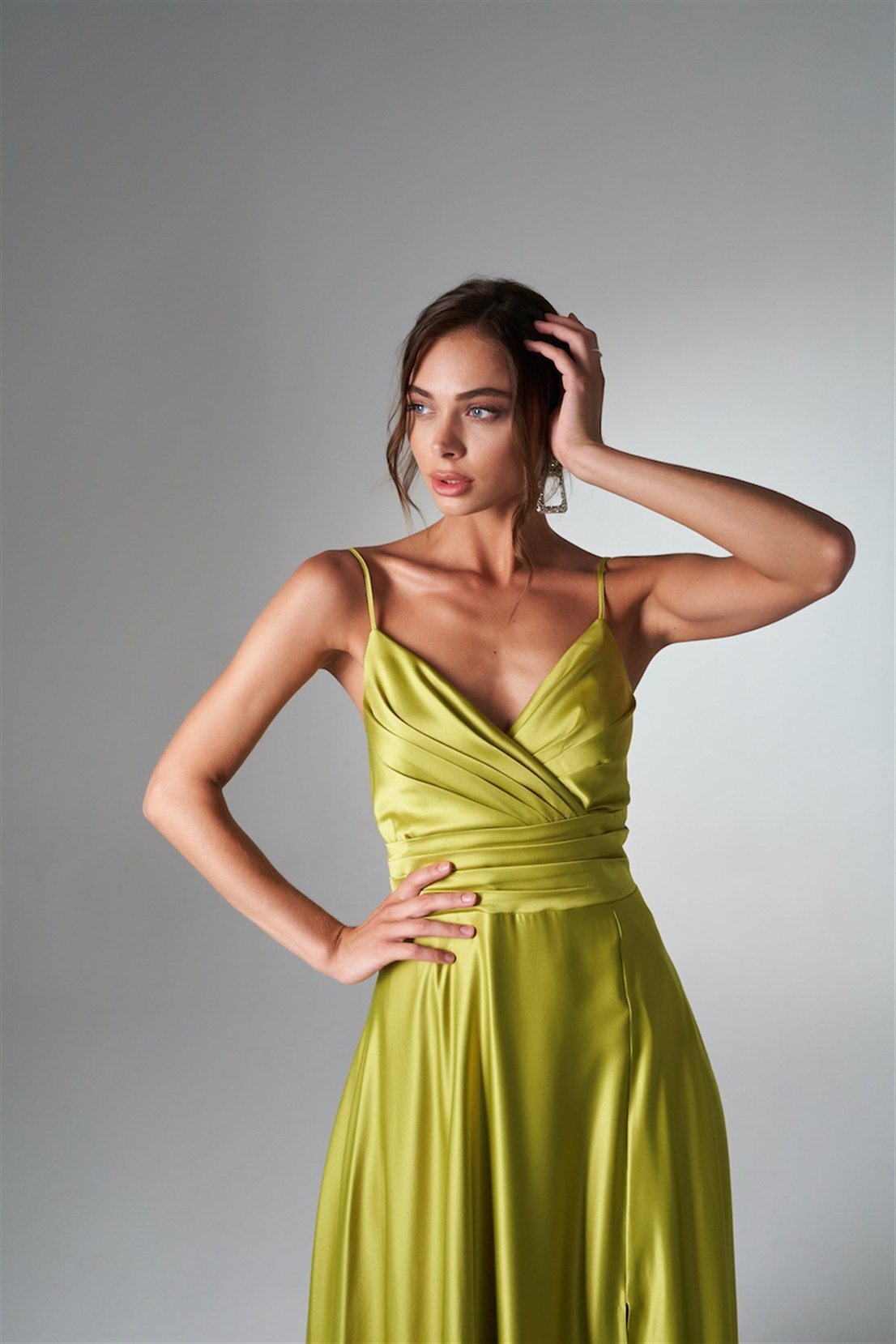 İpek Saten Askılı Elbise Yeşil