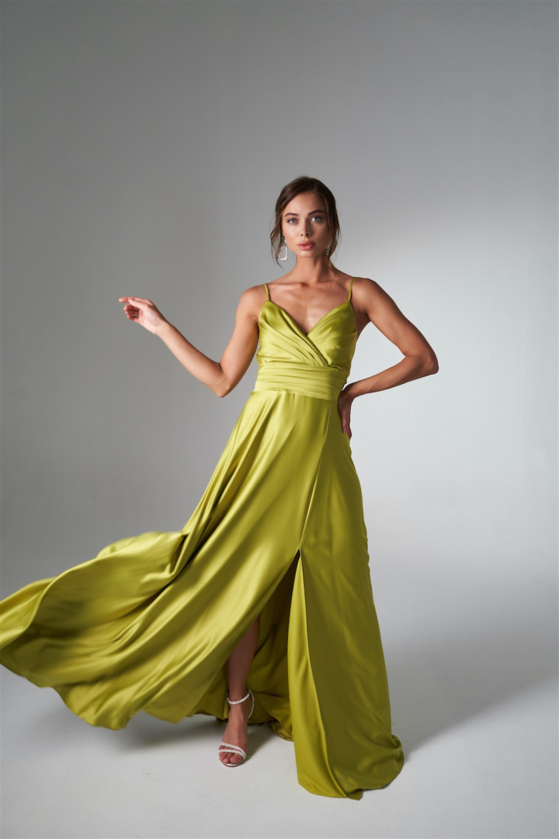 İpek Saten Askılı Elbise Yeşil