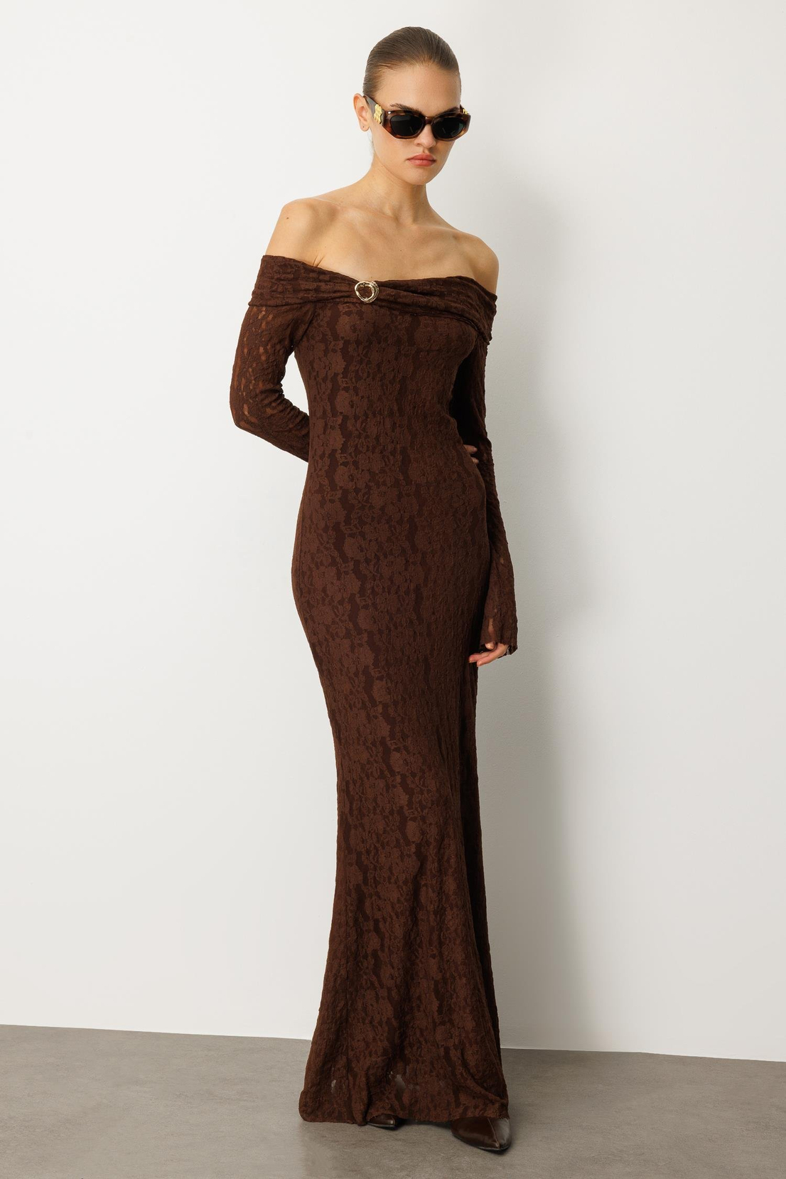 Kayık Yaka Dantel Elbise KAHVE