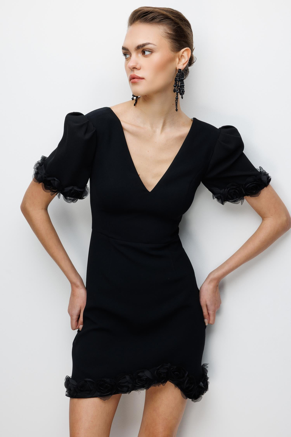 Kol Ve Etek Ucu Gül Detaylı Elbise SİYAH