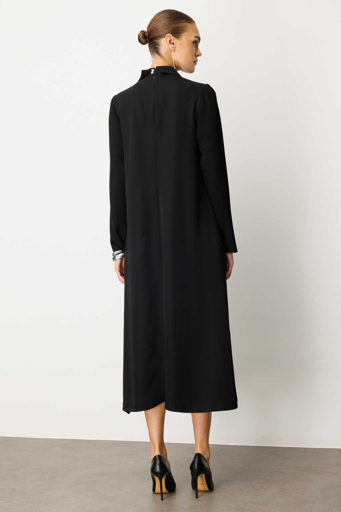 Kolları Trikolu A Form Elbise SİYAH