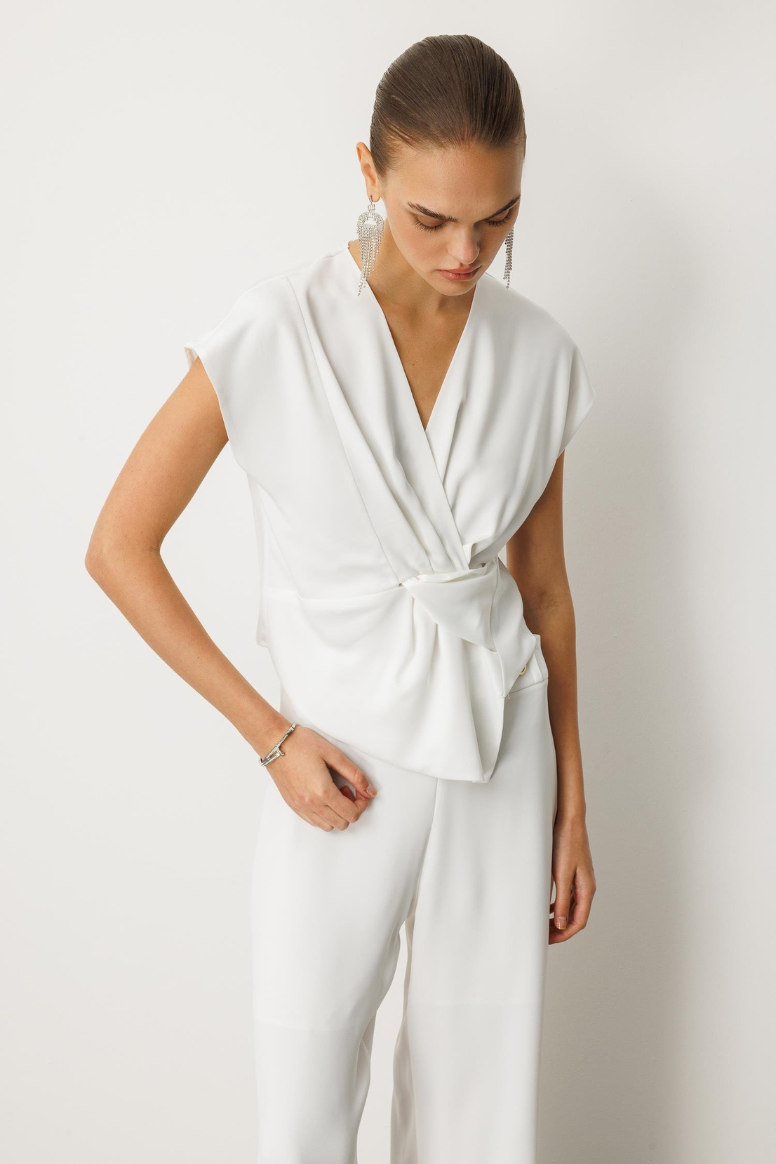 Kuruvaze Drapeli Bluz BEYAZ