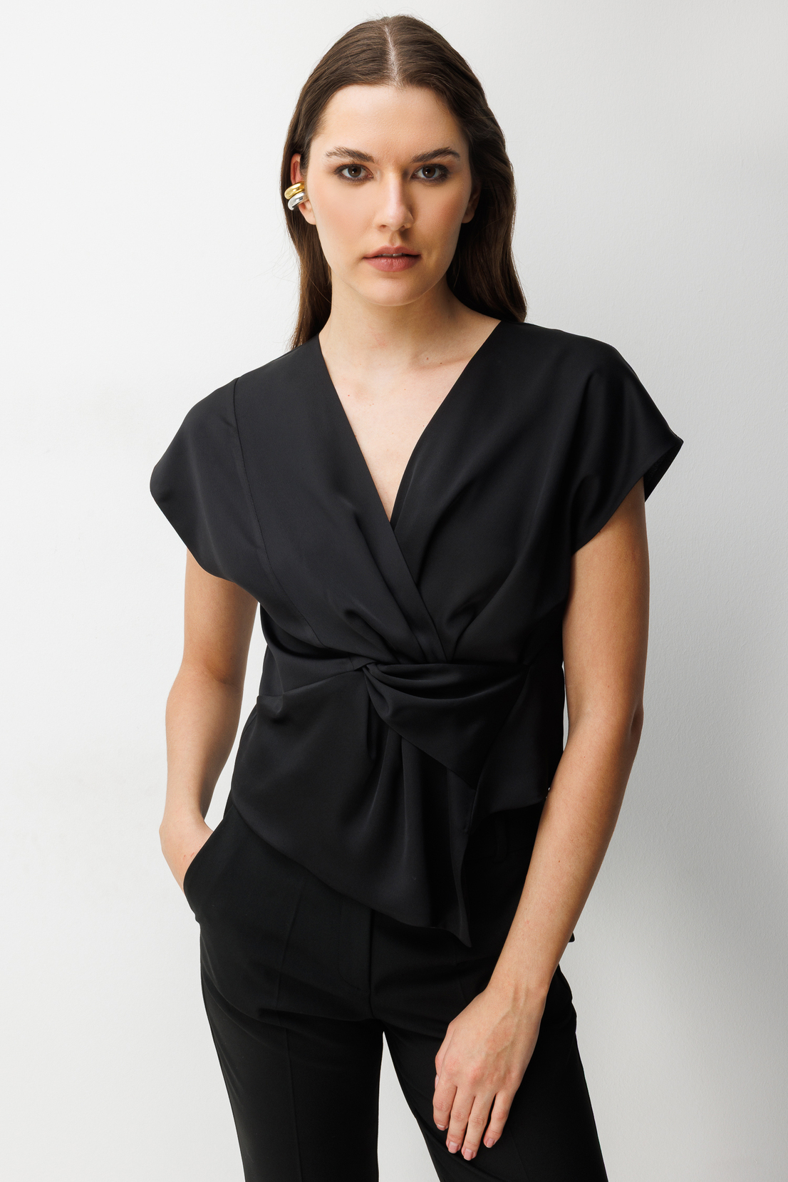 Kuruvaze Drapeli Bluz SİYAH