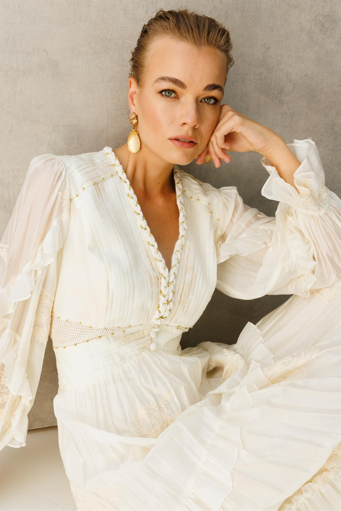 Nefeli İşlemeli Uzun Bel Korsajlı Elbise