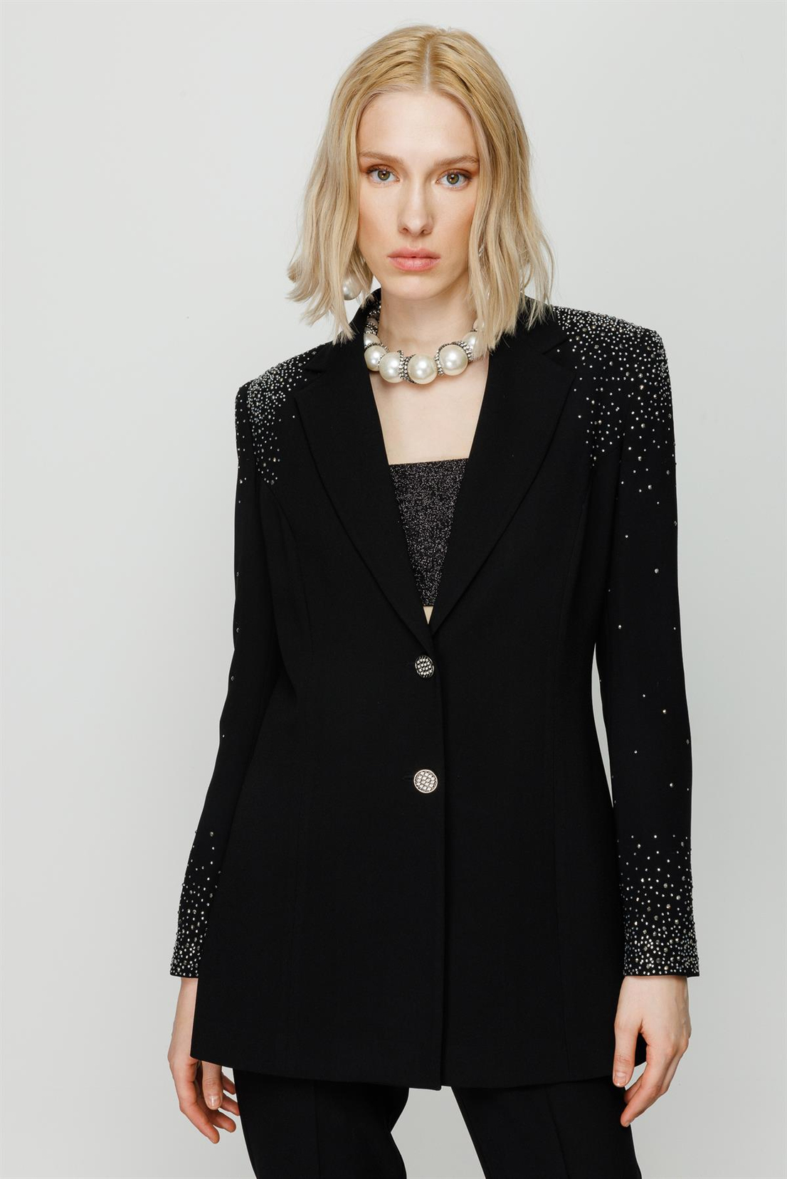 Nefeli Taş Detaylı Siyah Takım