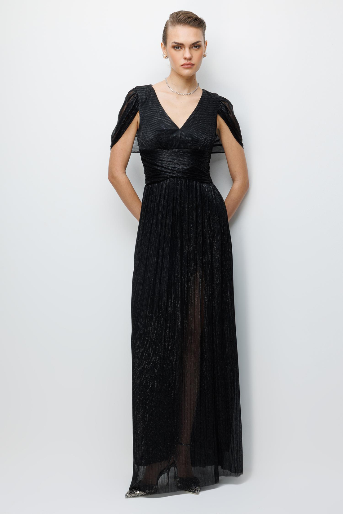 Omuz Pelerin Detaylı Maxi Boy Elbise SİYAH