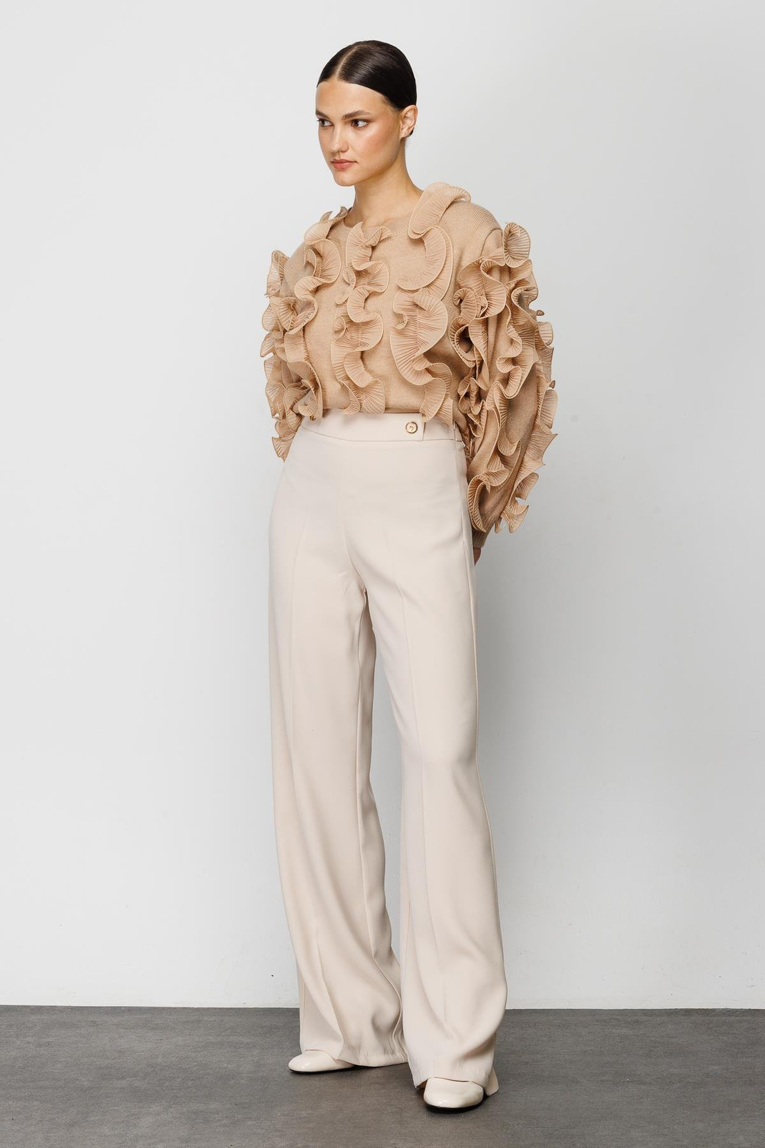 pantolon-bej-b2836c.jpg