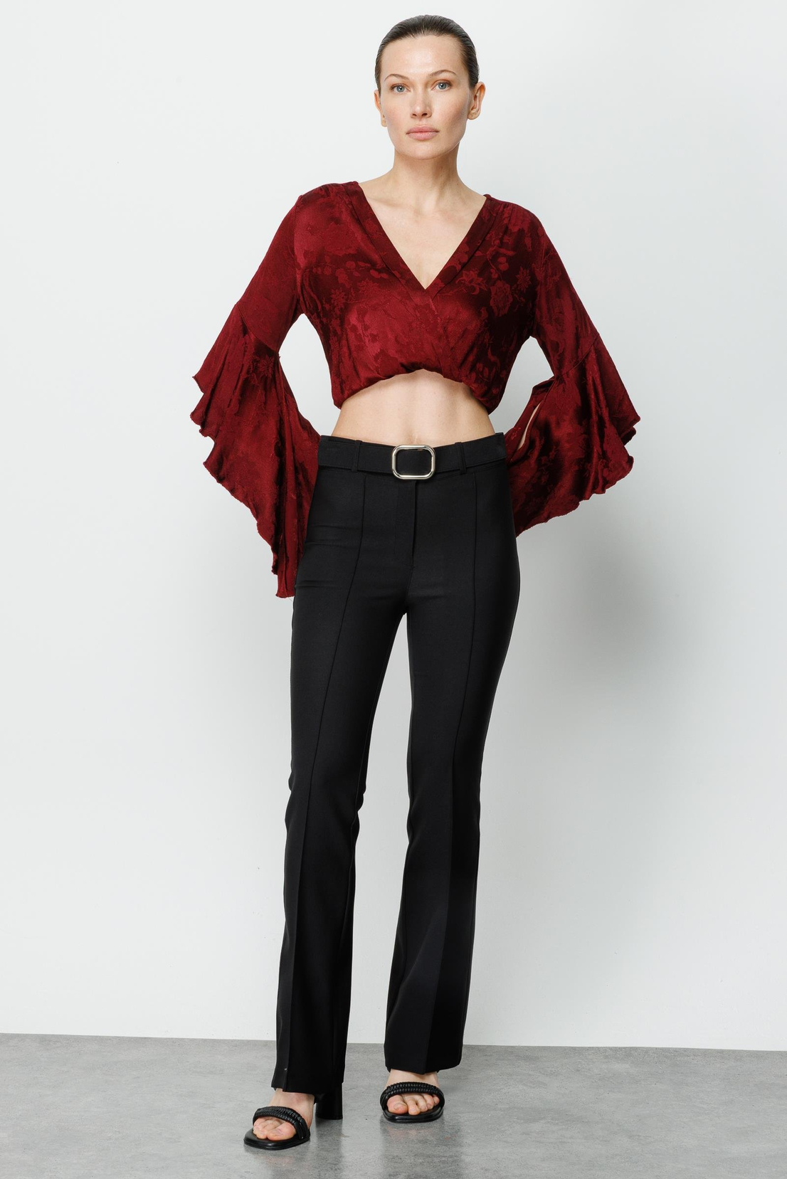 pantolon-siyah-6bb9bc.jpg