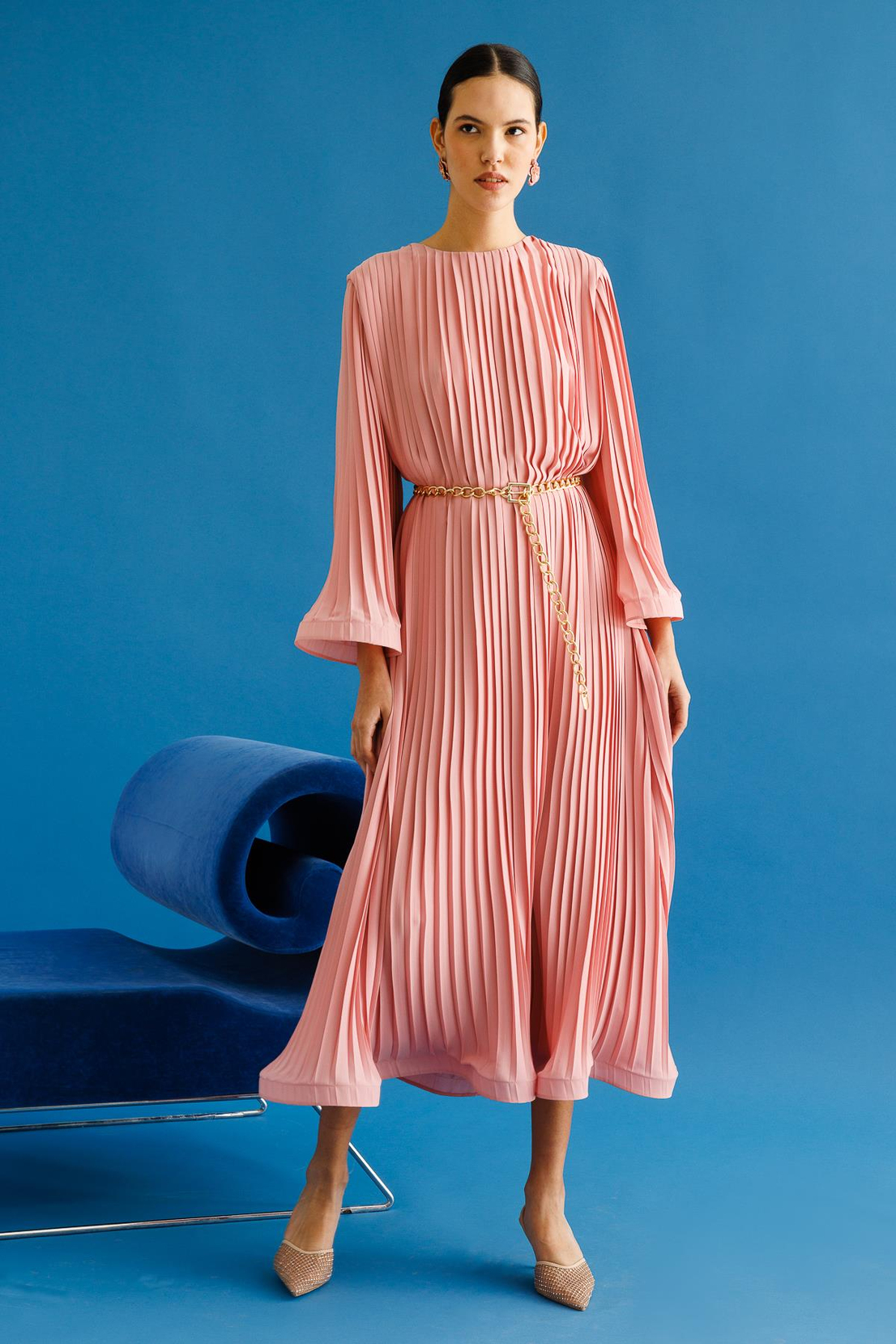 Piliseli Grenli Zincir Kemerli Elbise PUDRA