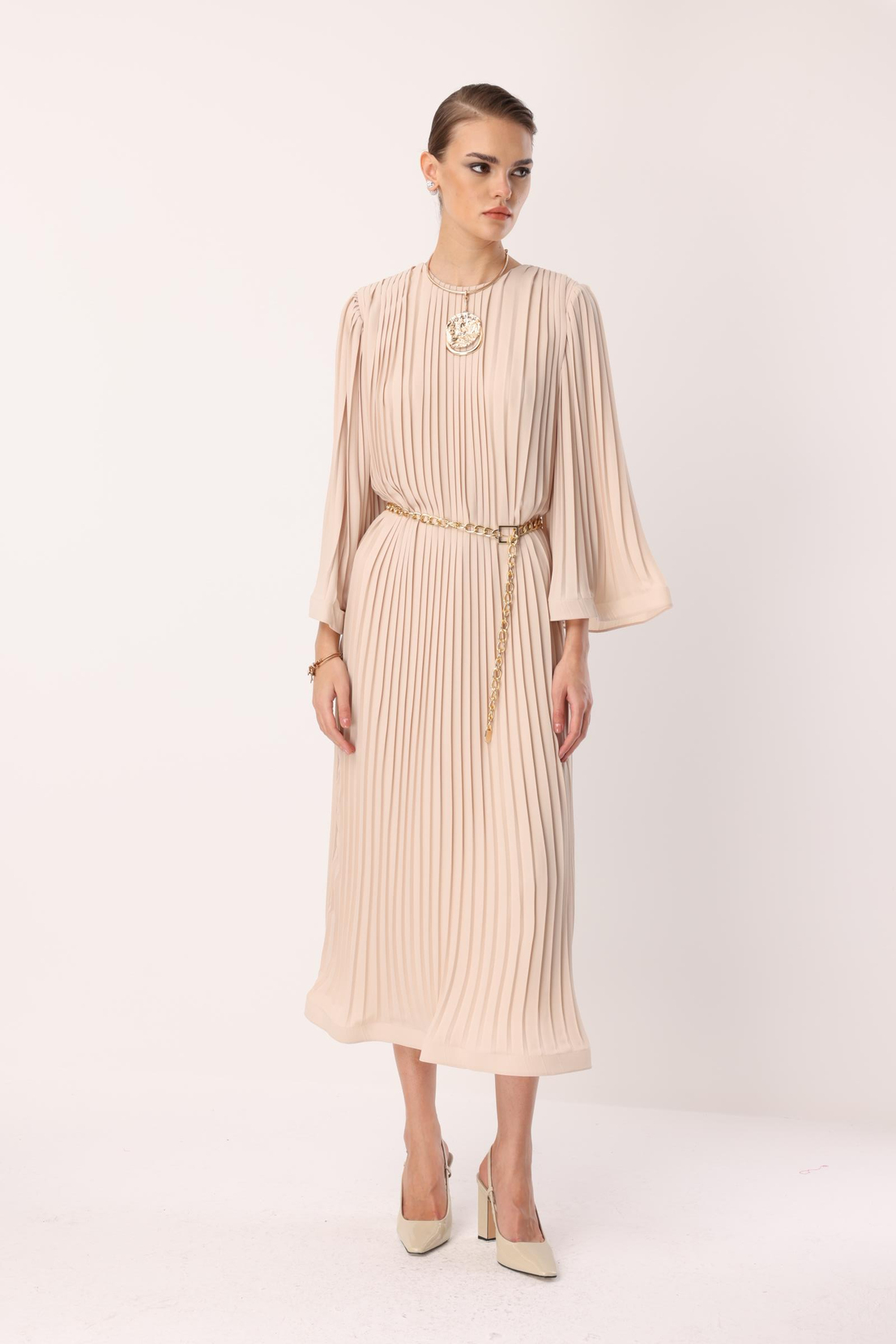 Piliseli Grenli Zincir Kemerli Elbise BEJ