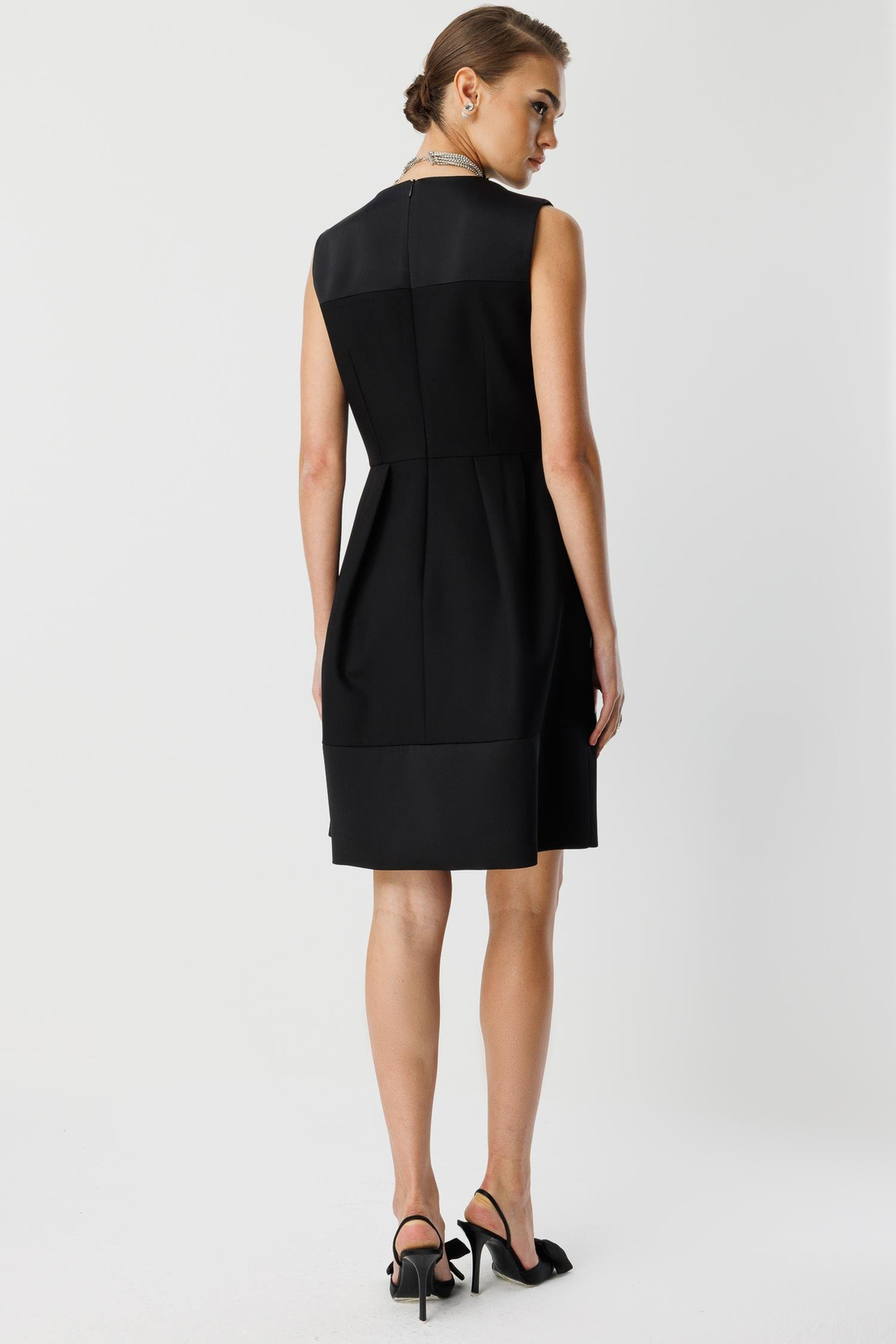 Saten Detaylı Elbise SİYAH