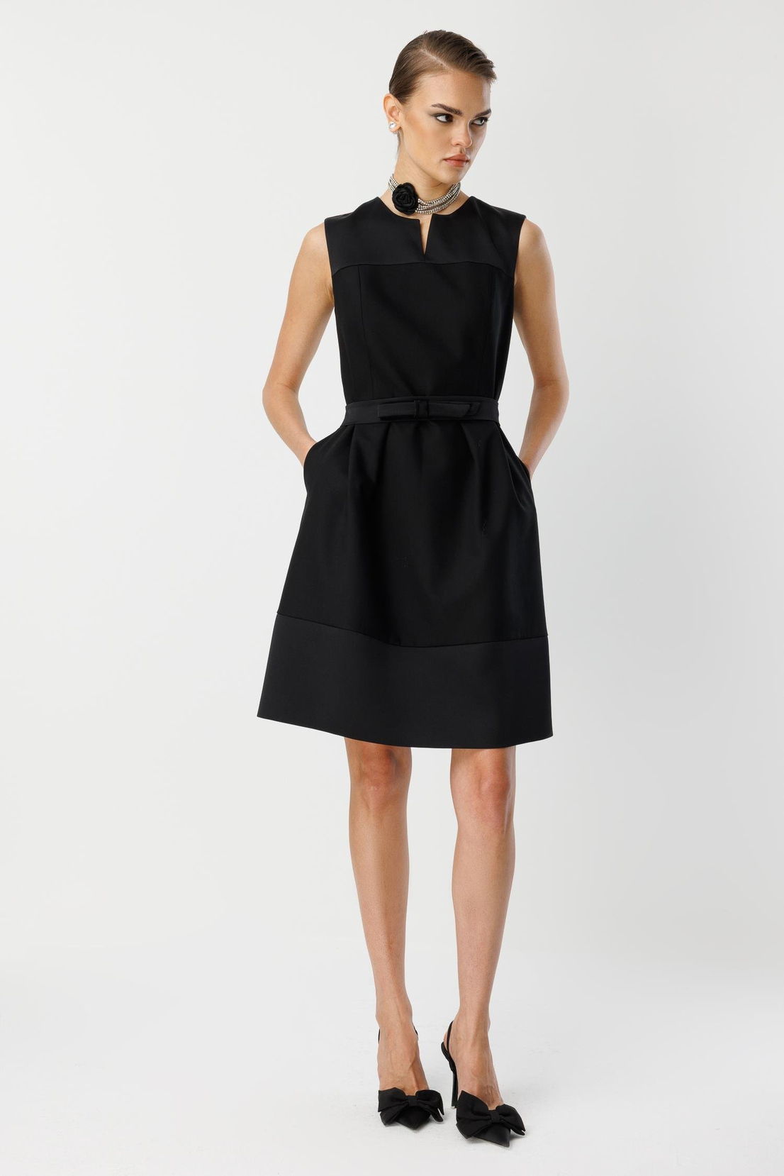 Saten Detaylı Elbise SİYAH