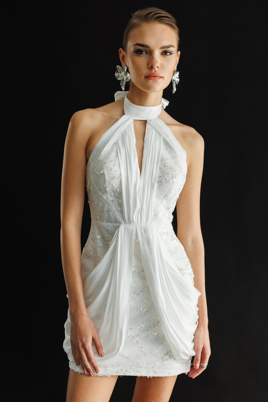 Saten Garnili Payetli Dekolte Detay Elbise EKRU