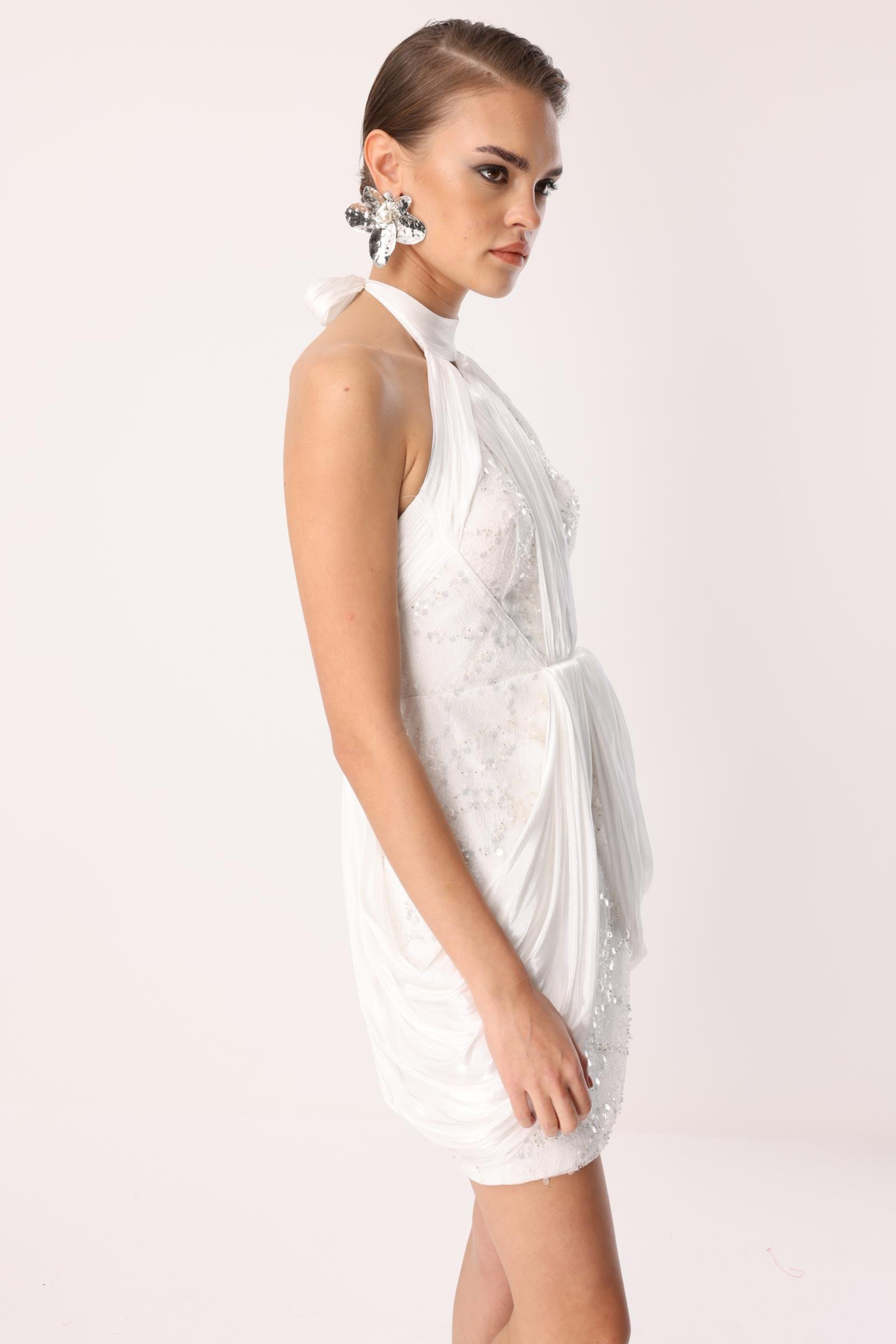 Saten Garnili Payetli Dekolte Detay Elbise EKRU