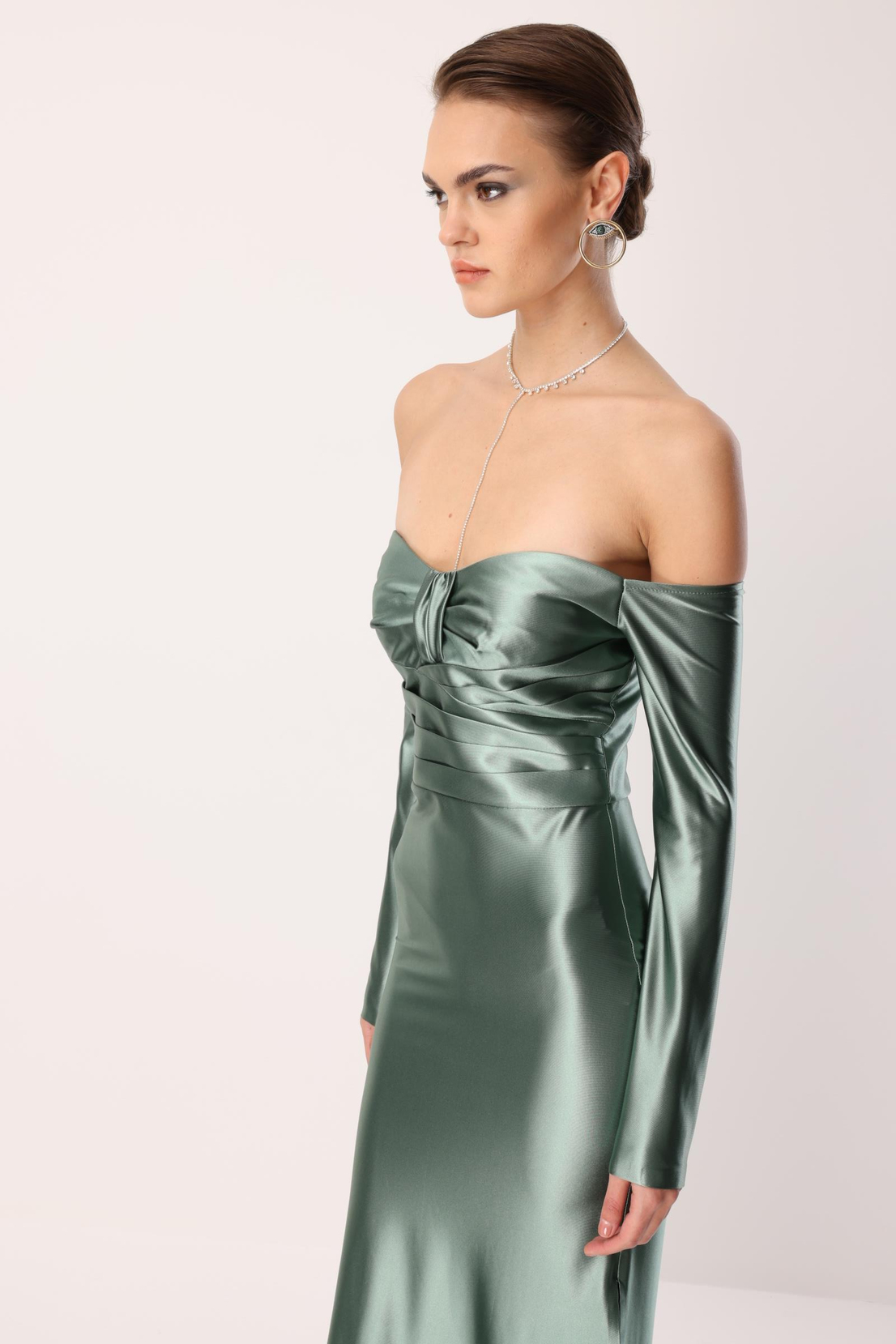Straplez Uzun Kol Saten Elbise YEŞİL