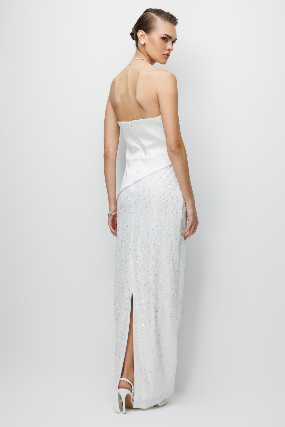 Straplez Yaka Payet İşlemeli Maxi Boy Abiye EKRU