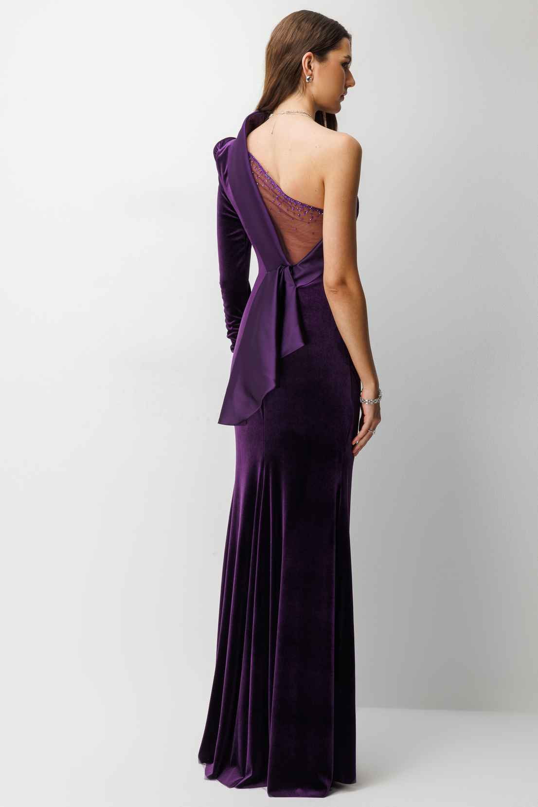 Tek Omuz Asimetrik Detaylı Kadife Maxı  MOR