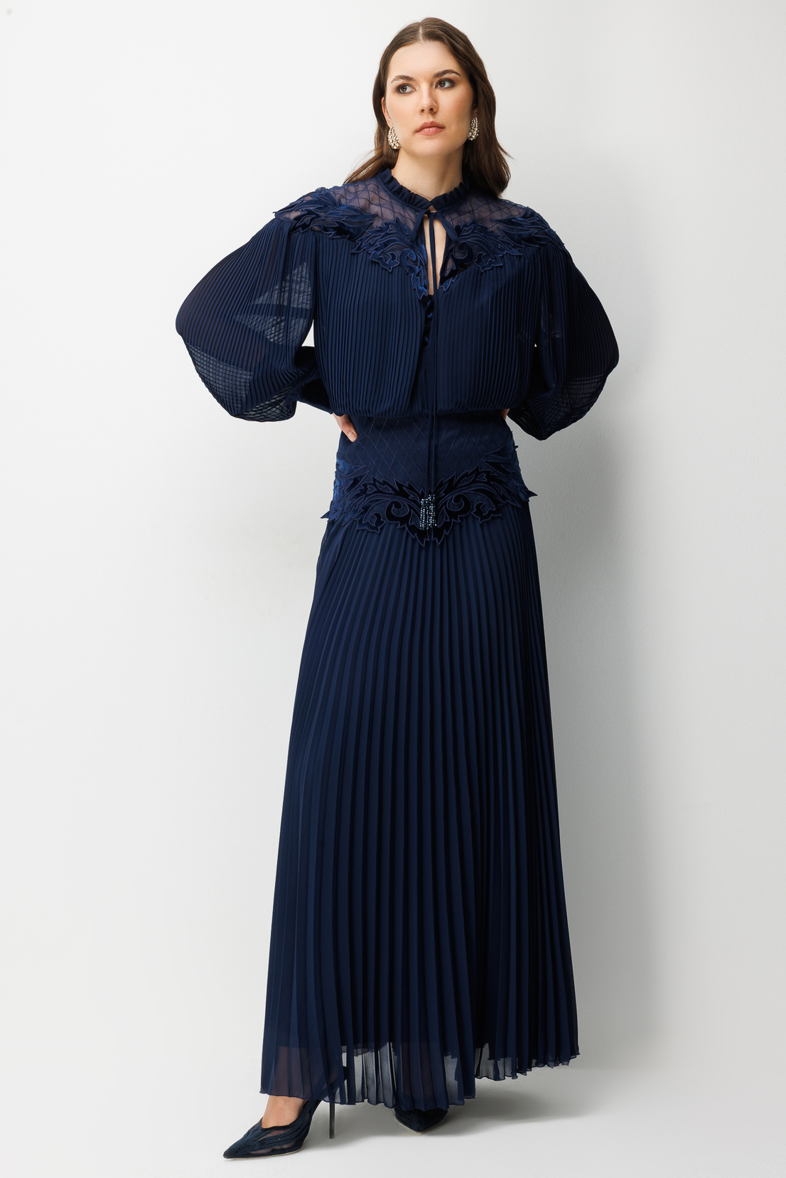 Yaka Bel Dantel İşleme Detay Maxi Boy Elbise LACİVERT