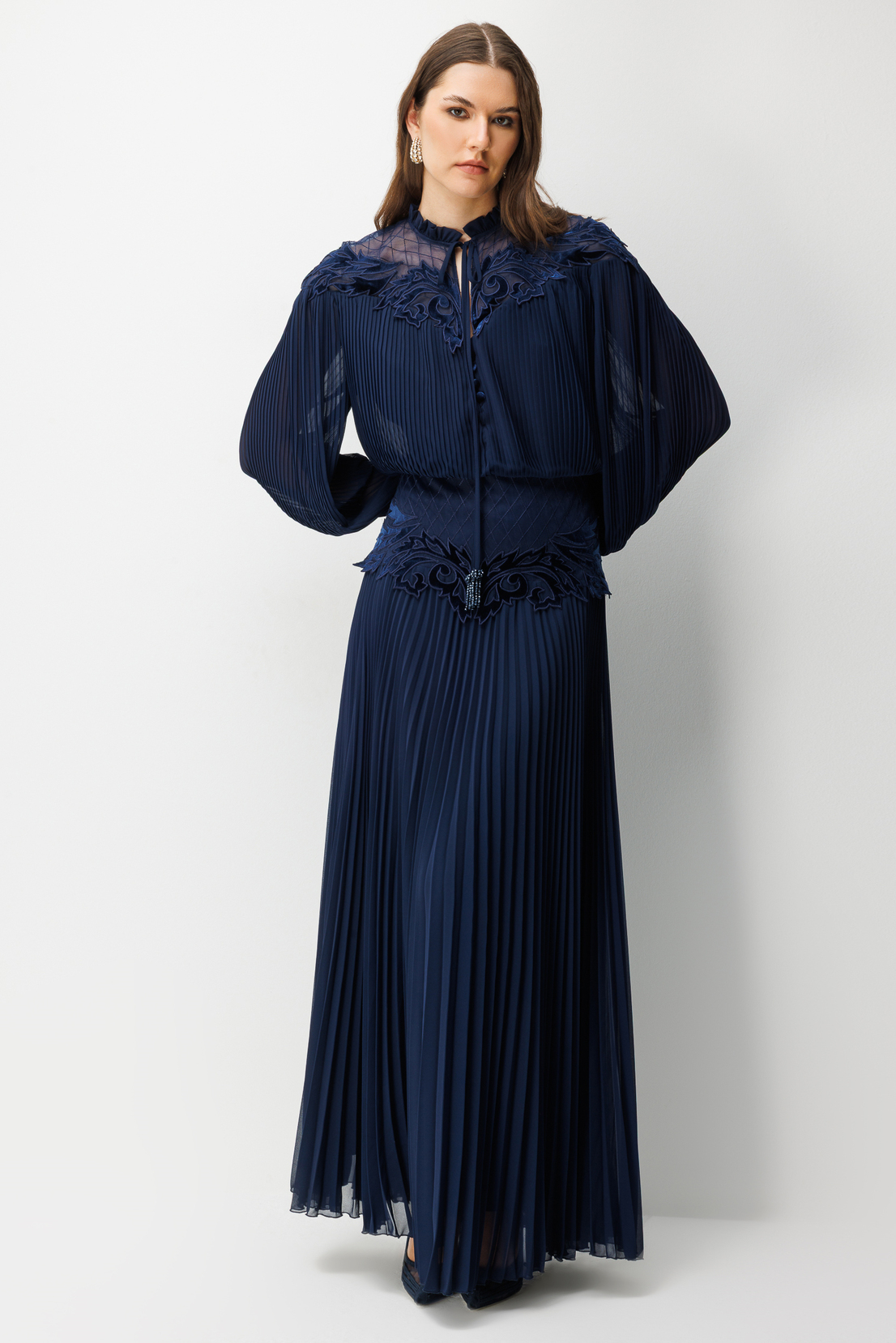 Yaka Bel Dantel İşleme Detay Maxi Boy Elbise LACİVERT