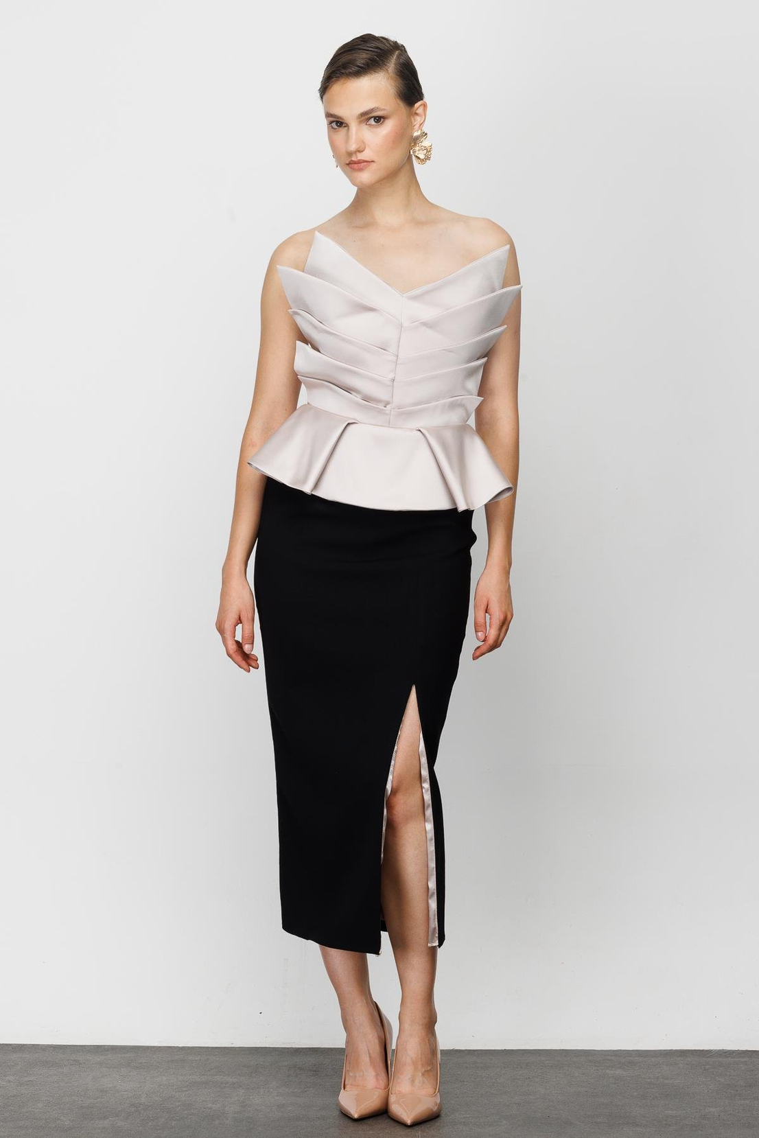 Yaka Drape Detaylı Pudra Abiye