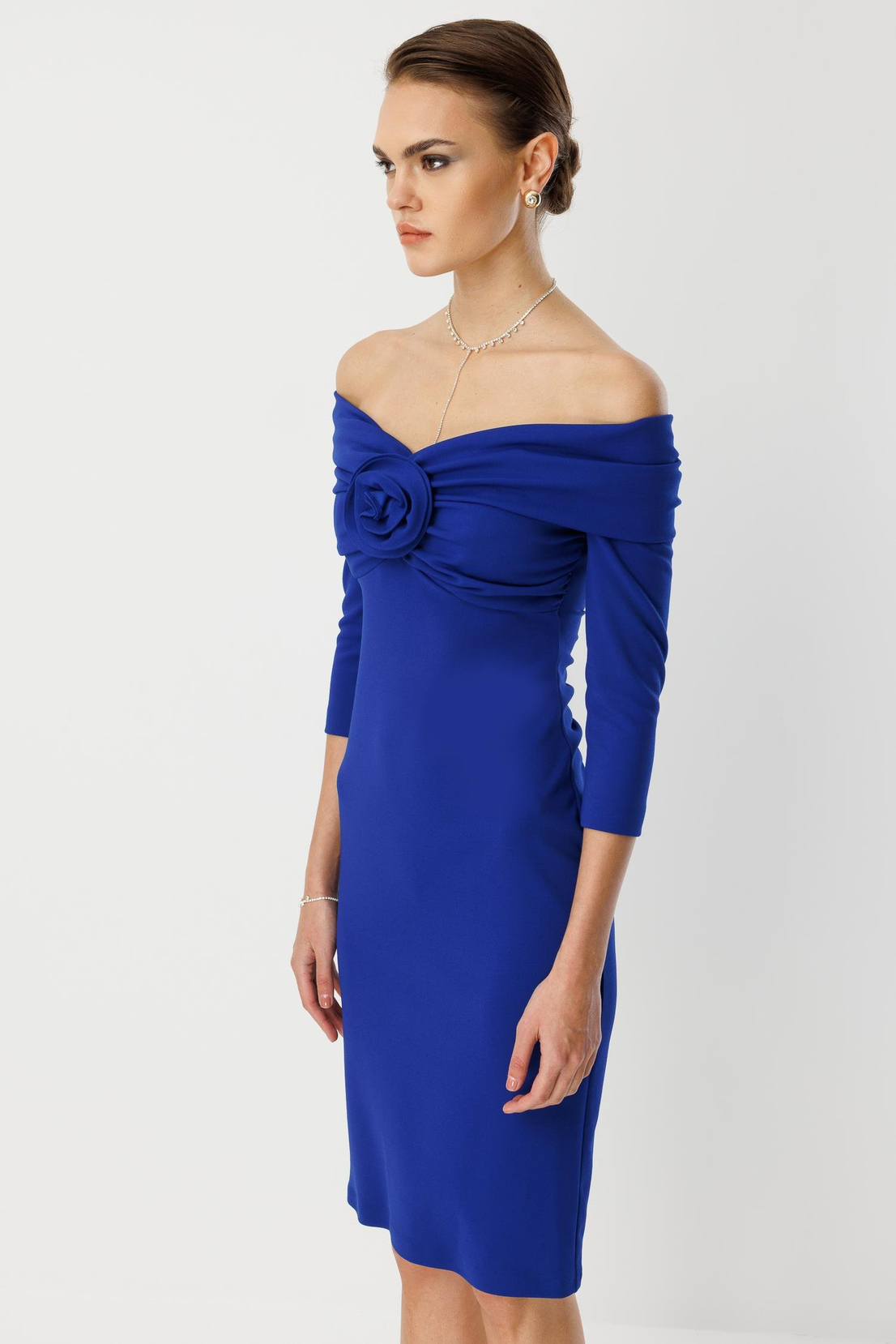 Yaka Gül Detaylı Elbise SAKS