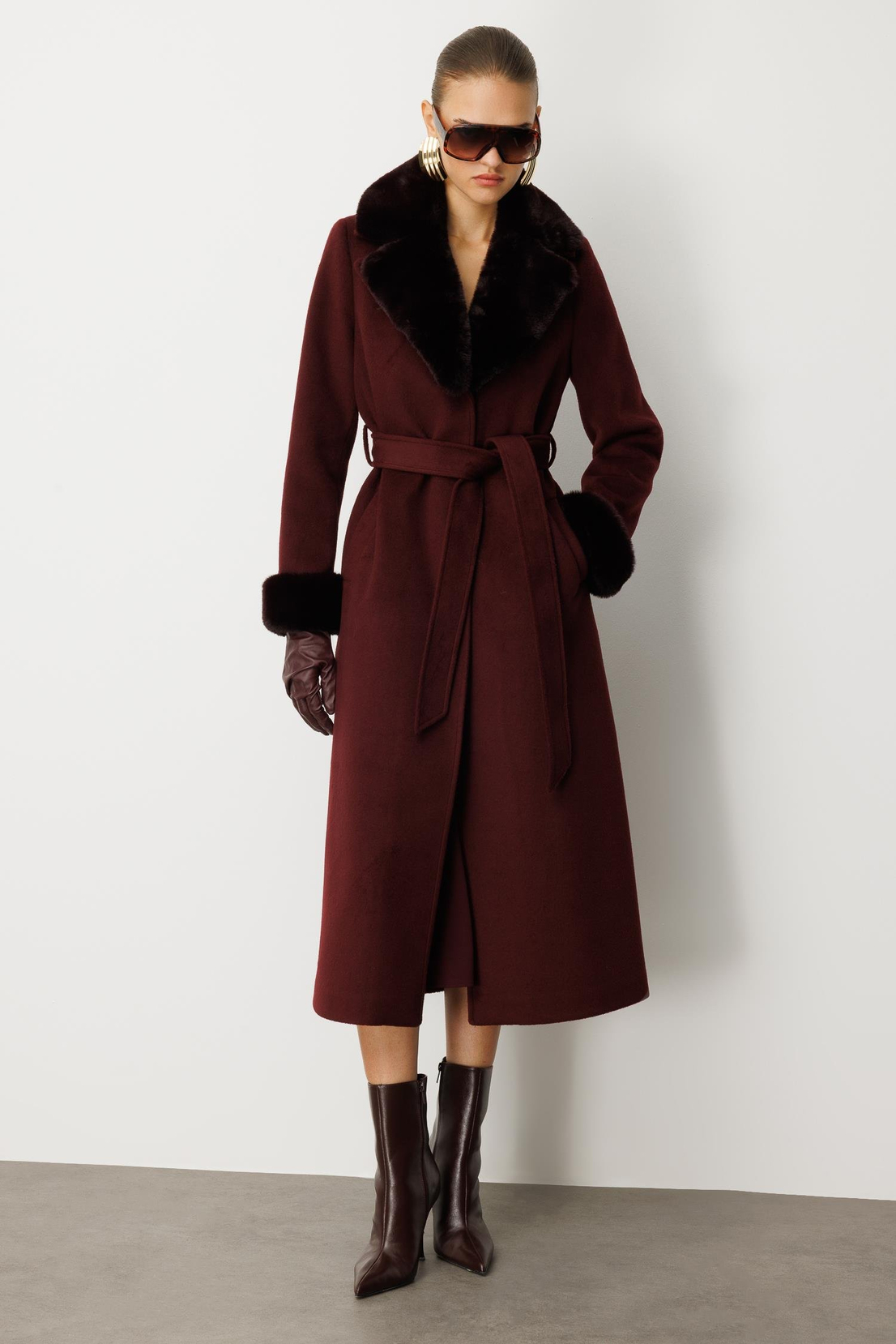 Yaka Kol Ucu Kürk Detaylı Kaşe Kaban MÜRDÜM