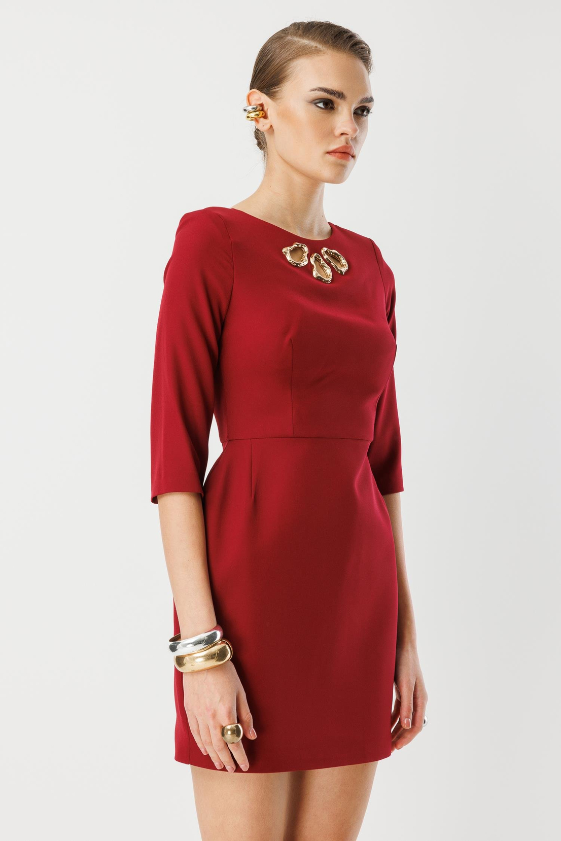 Yaka Lazer Aksesuar Detaylı Mini Elbise BORDO