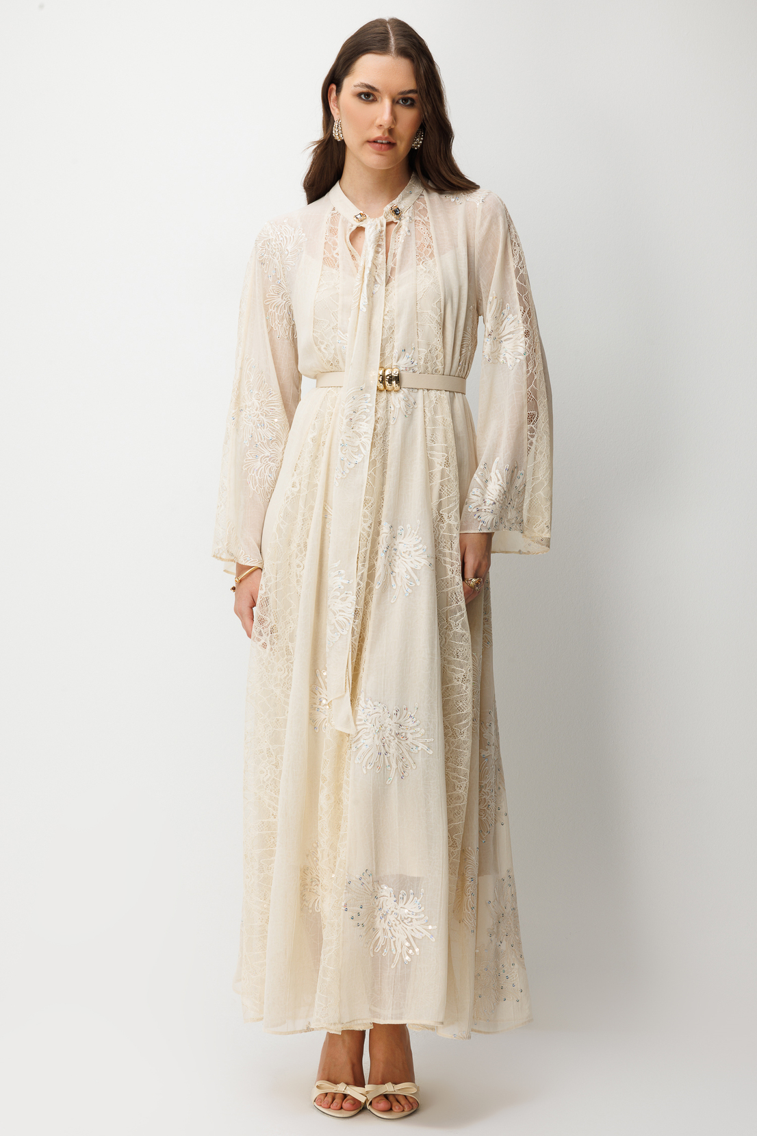 Yaka Şal Bağlama Detay Dantel Şeritli Maxi Boy Elbise EKRU