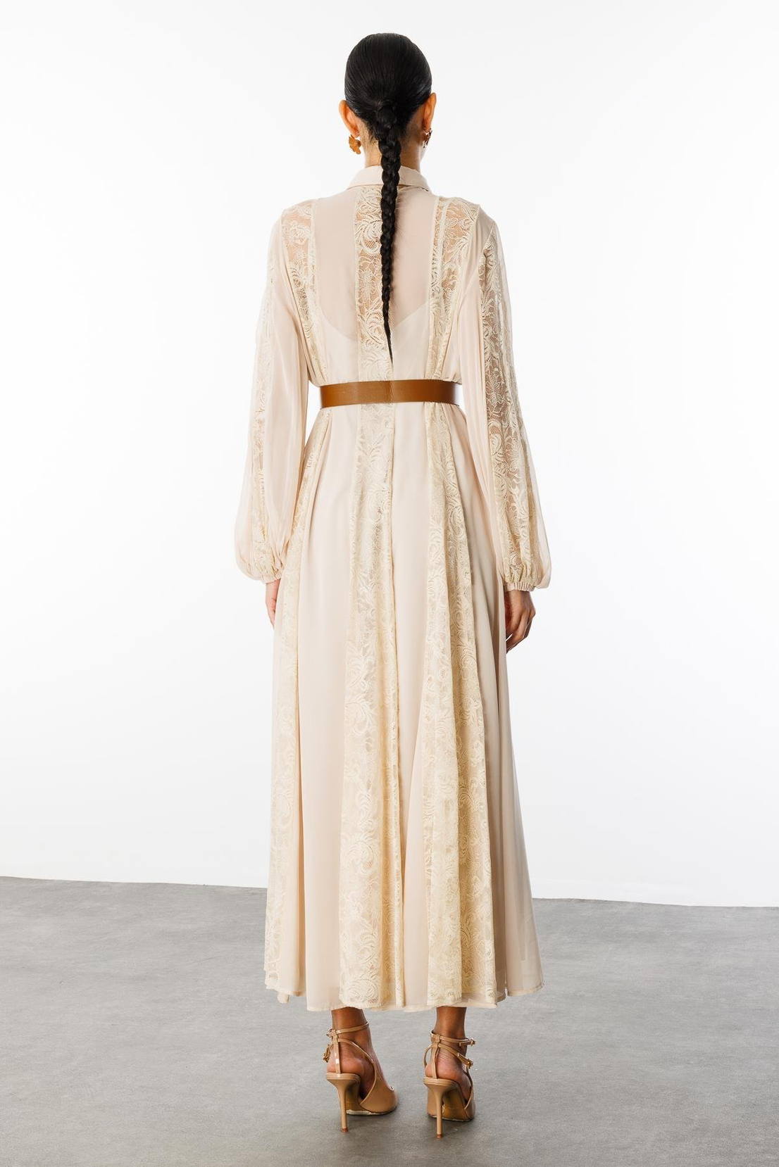 Yaka Şal Bağlamalı Şerit Dantel Maxi Boy Elbise BEJ