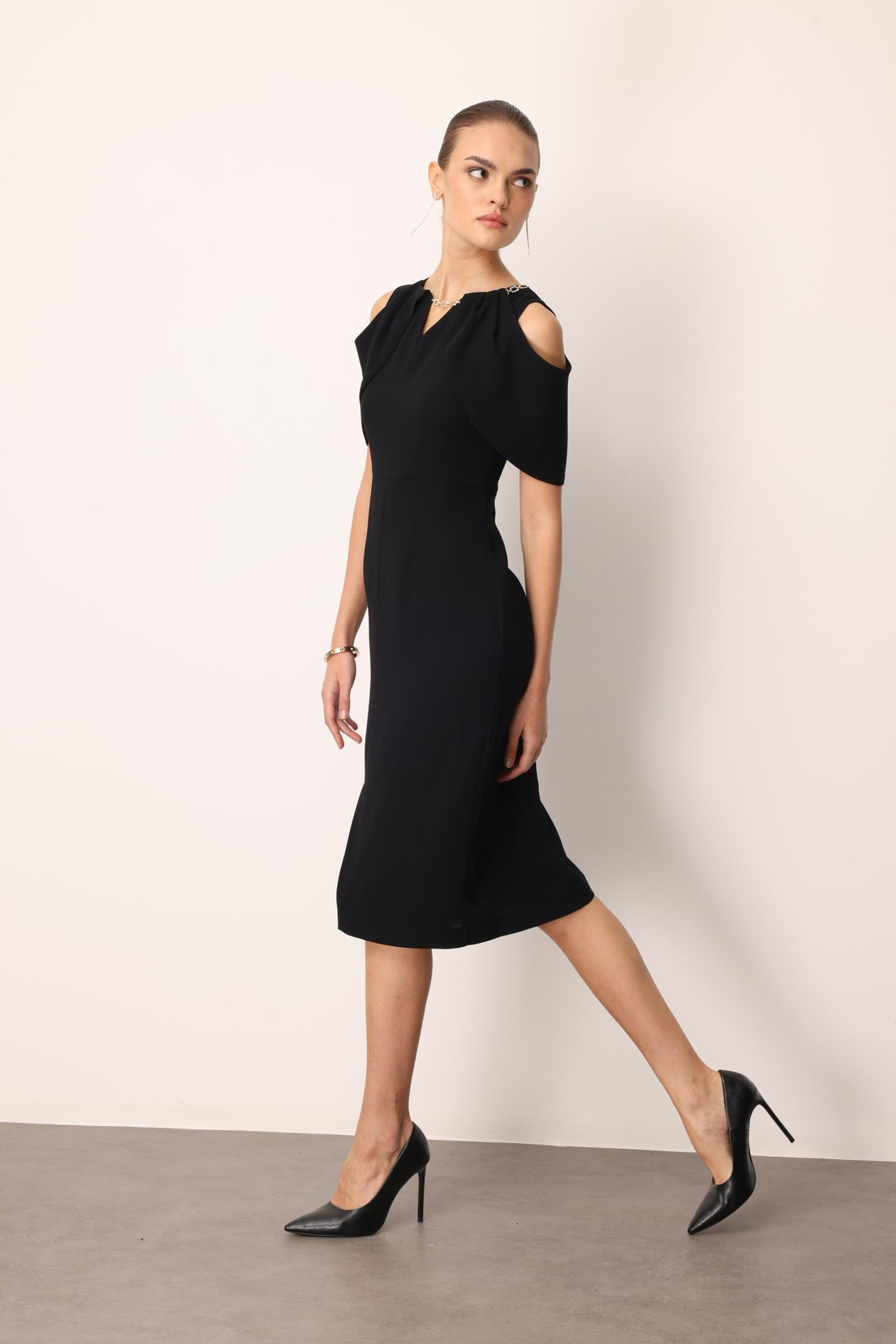 Stoned Chain Collar Midi Dress BLACK