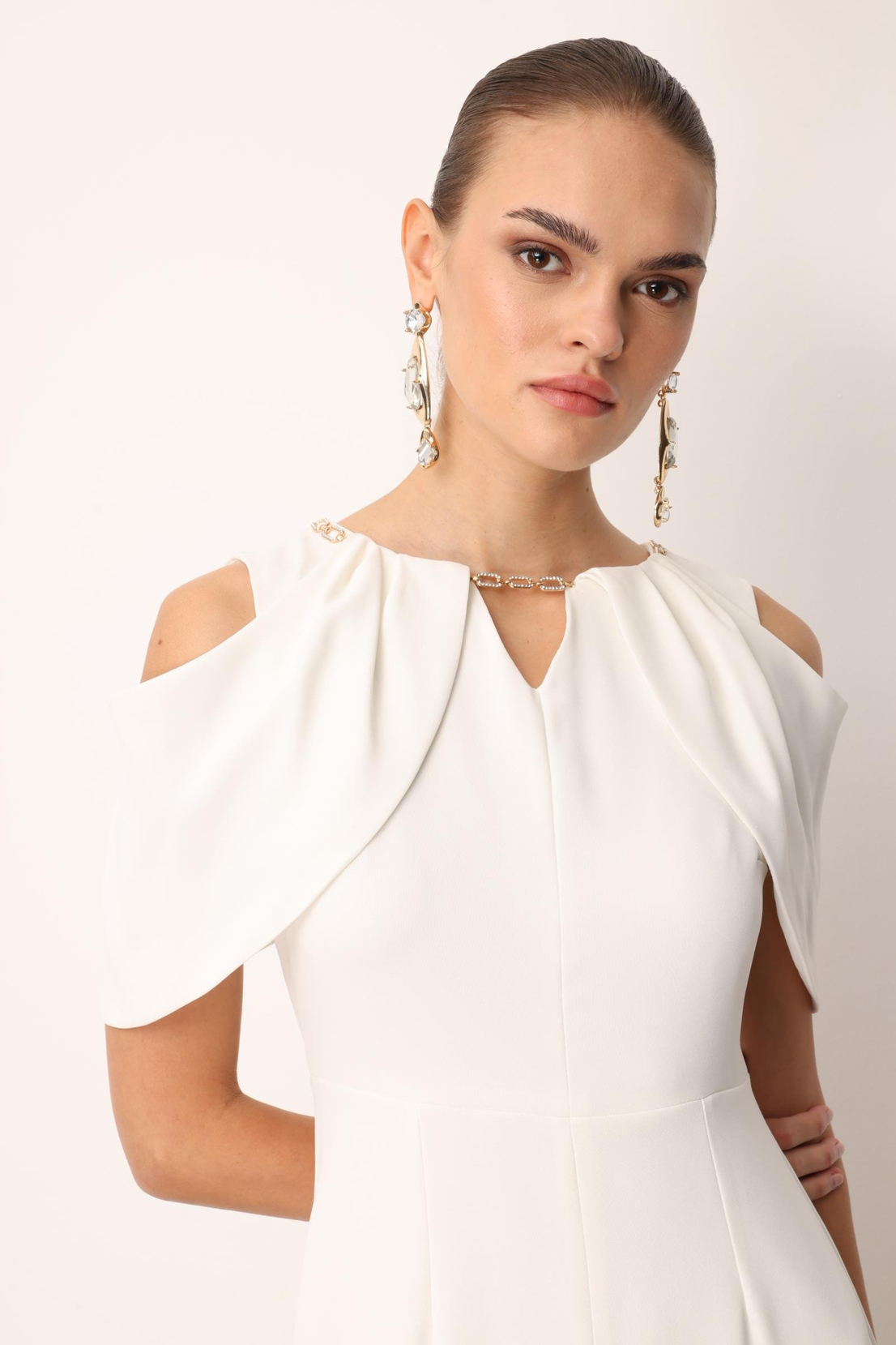Stoned Chain Collar Midi Dress WHITE