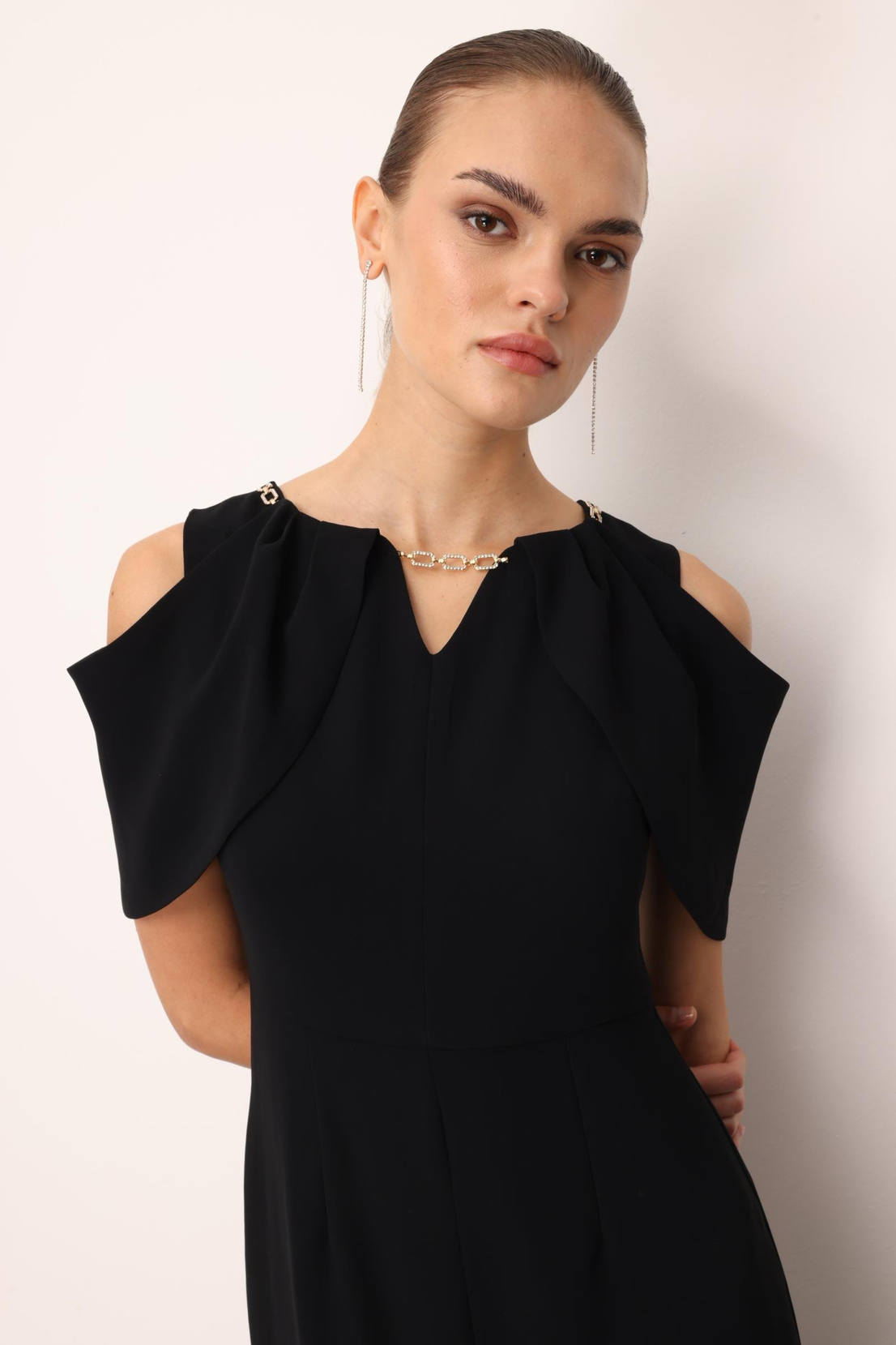 Stoned Chain Collar Midi Dress BLACK