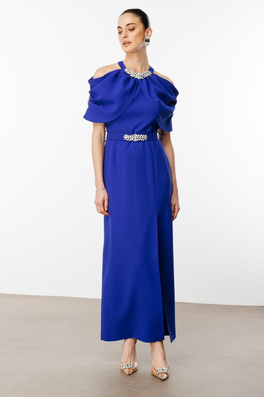 Yakası ve Kemeri Aksesuar Detaylı Elbise SAKS